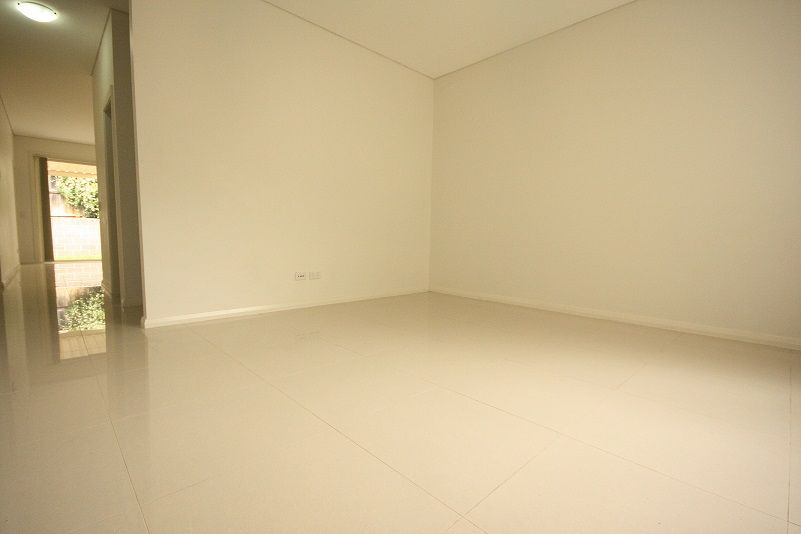 4/221A Waterworth Drive, Mount Annan, NSW 2567