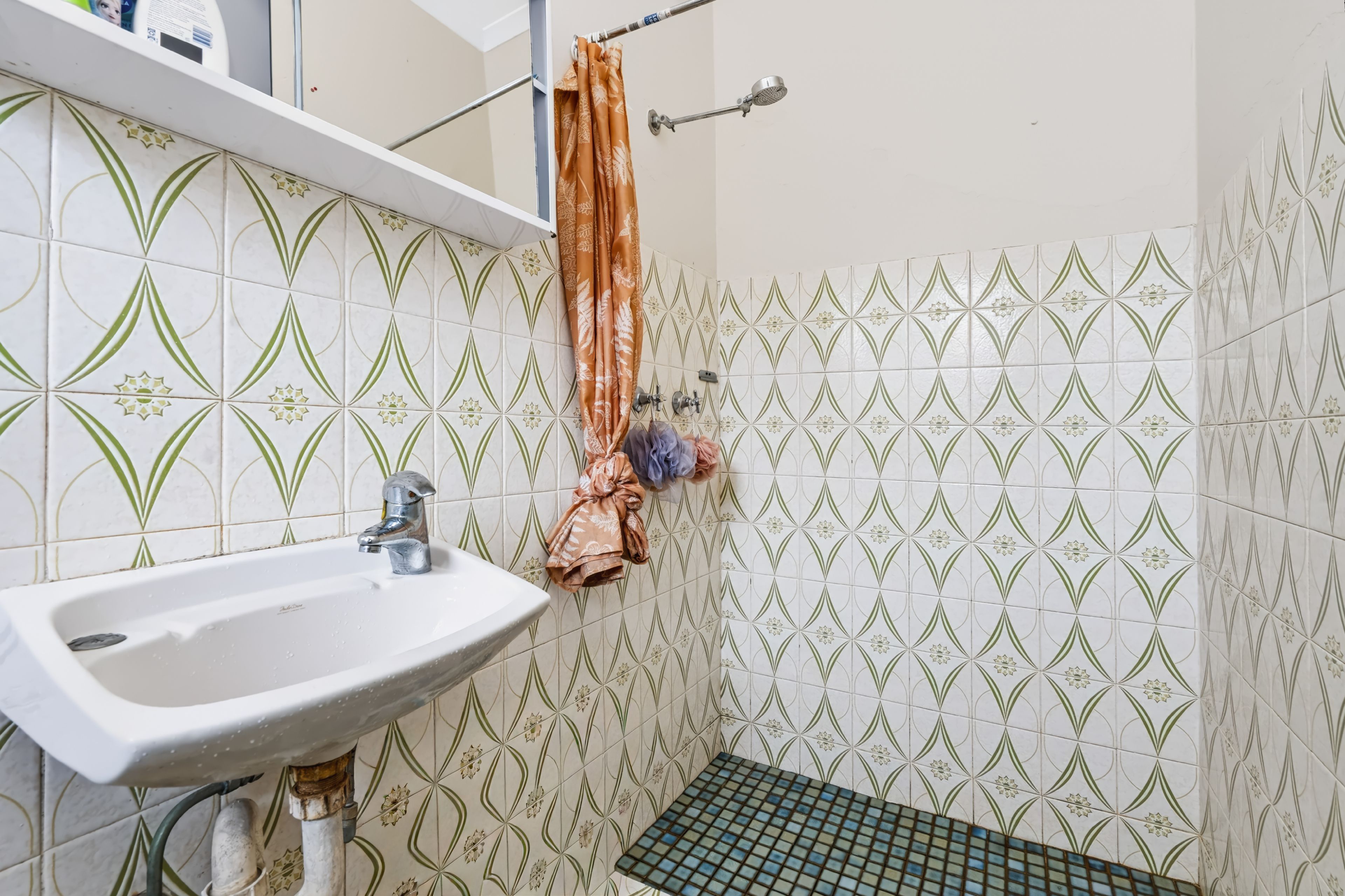 164 SMITH Street — photo 7 of 10