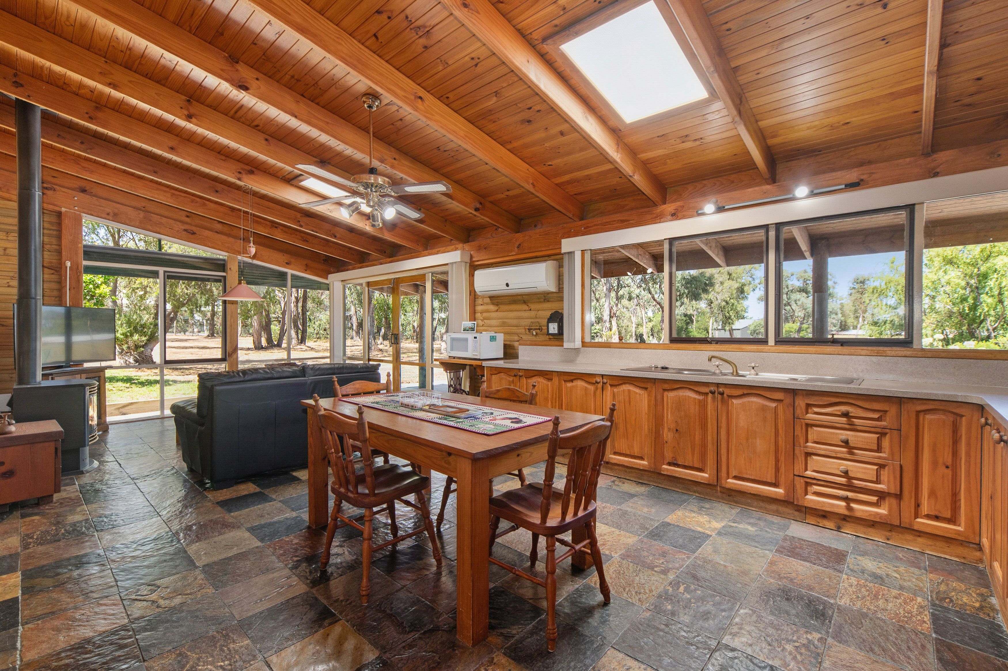 20 Bellbird Court — photo 15 of 29