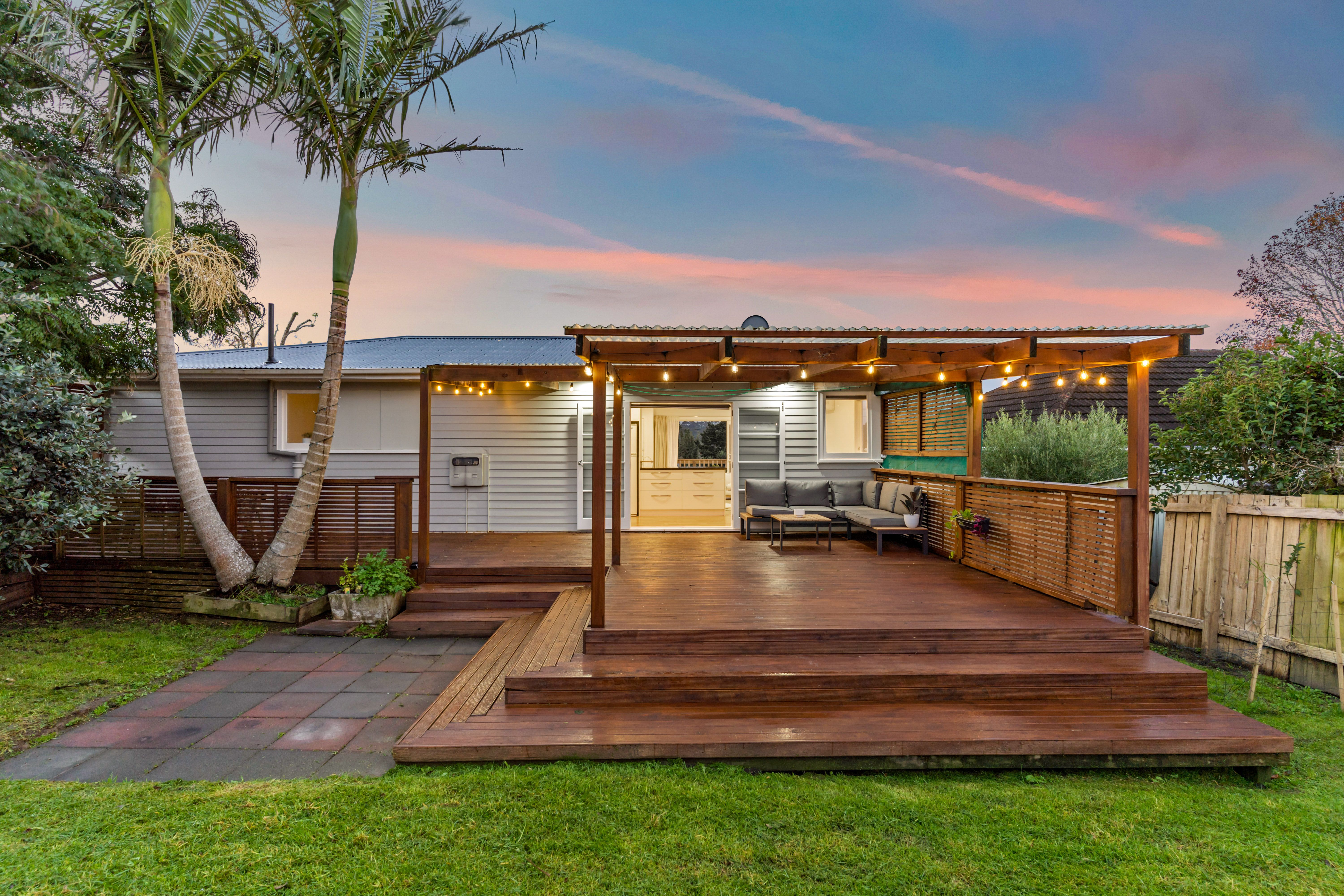 40 Hayman Place, Beach Haven, North Shore City 0626 Sold House Ray