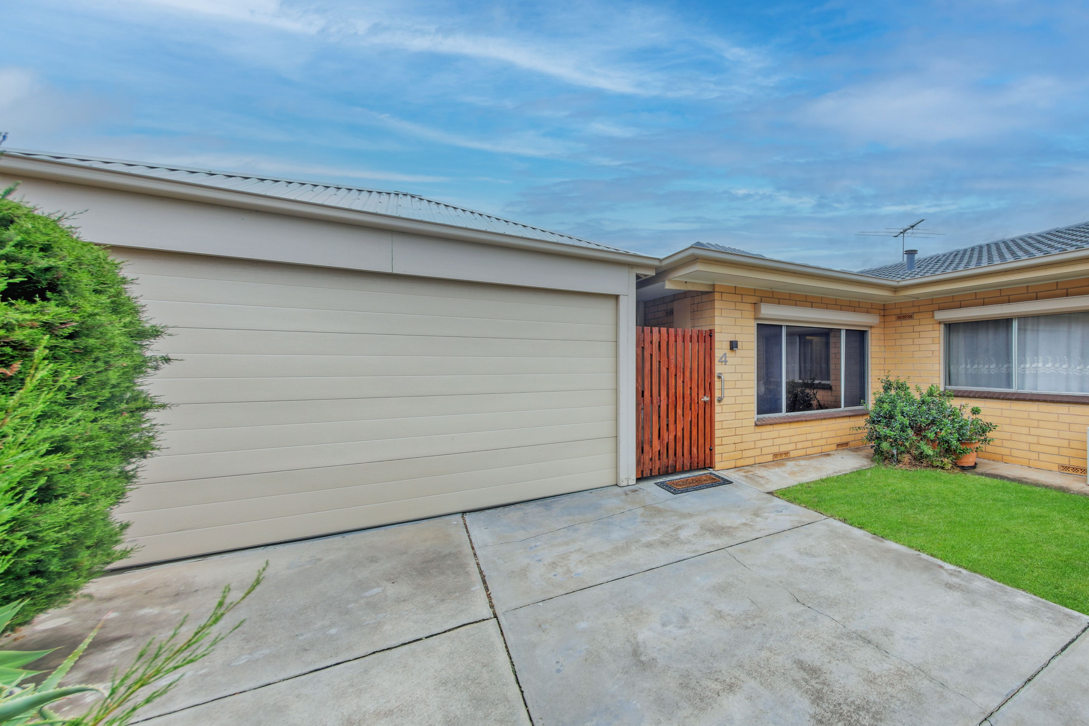 4/15 Clegowie Street, West Beach, SA 5024