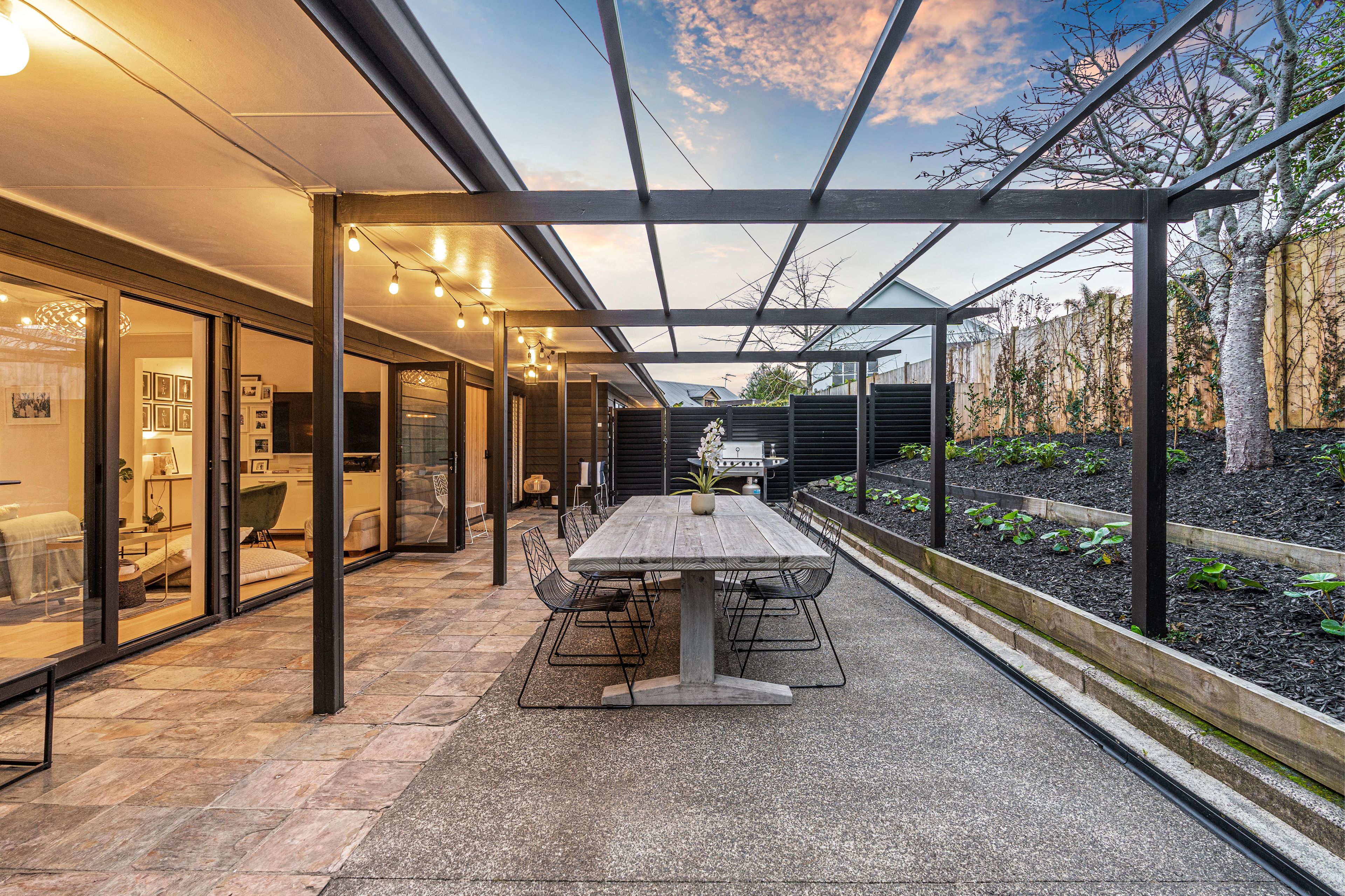 8A Colenso Place, Mission Bay, Auckland City