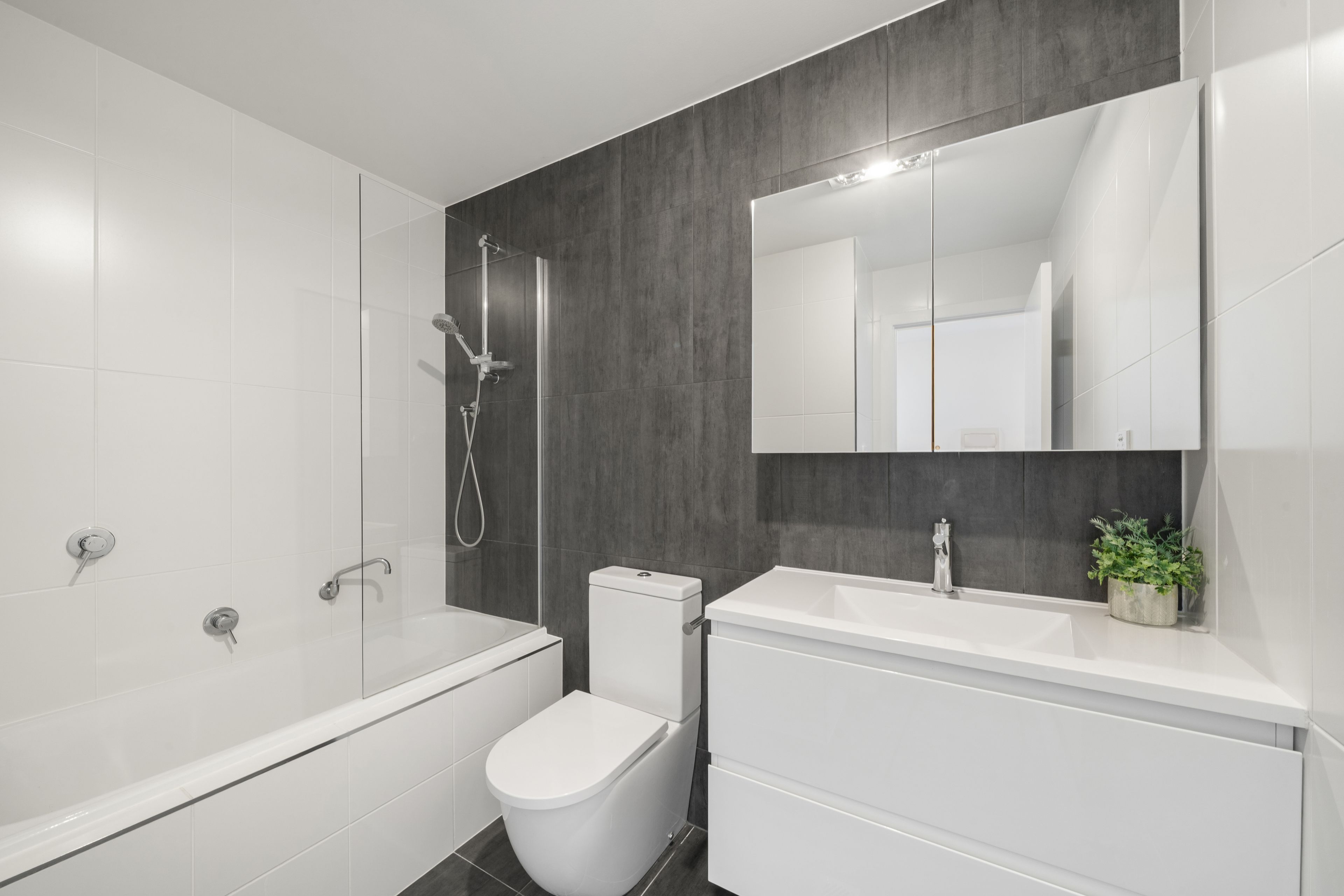 118/161 Mortimer Lewis Drive — photo 18 of 28