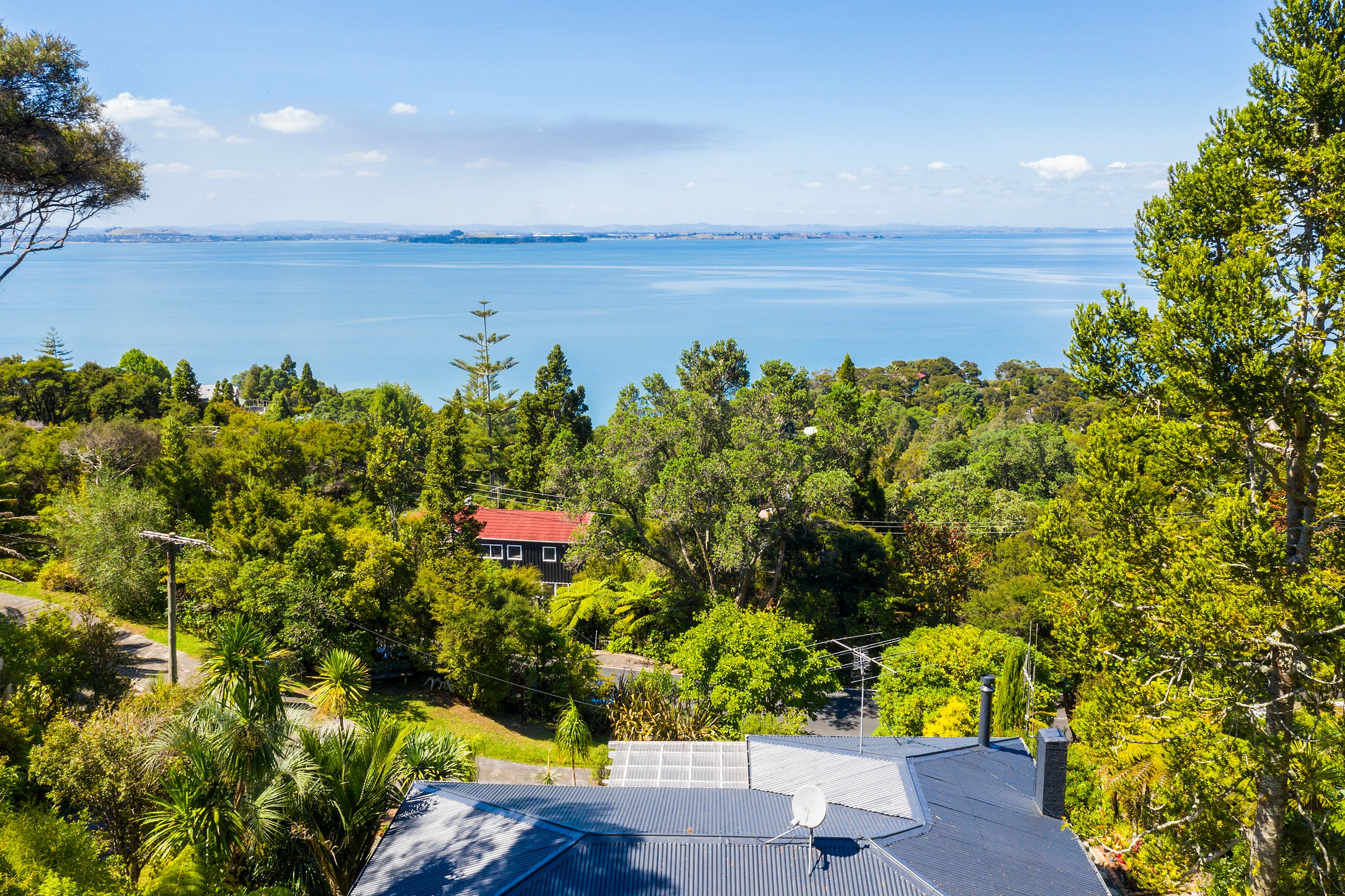 44 Takahe Road, Titirangi, Waitakere City