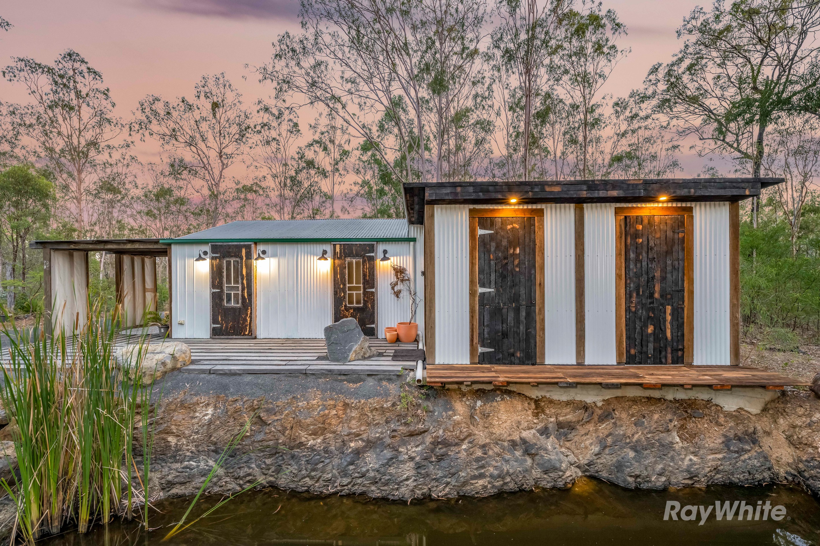 Good Night, QLD 4671