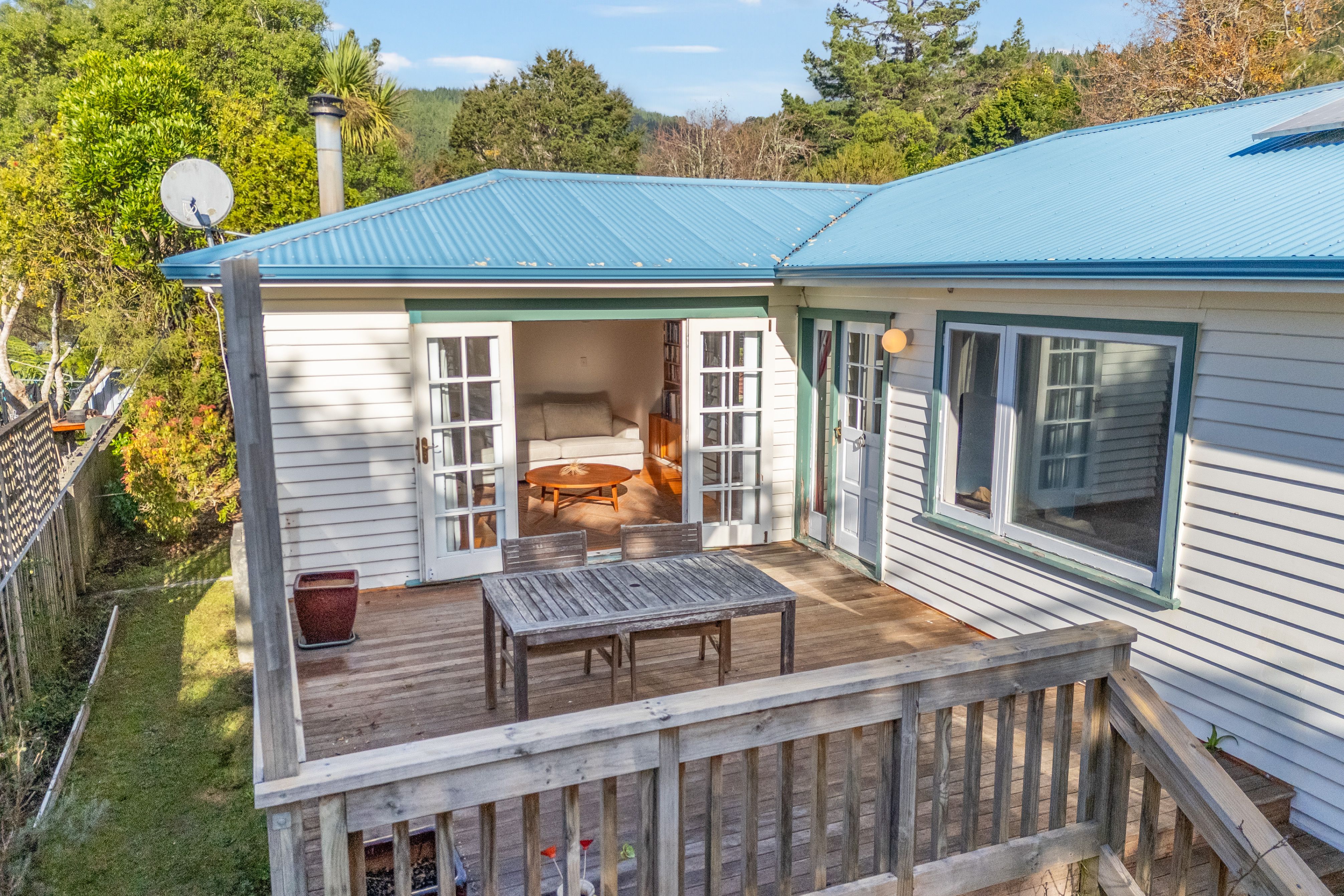 15 Winchester Avenue, Pinehaven, Upper Hutt City