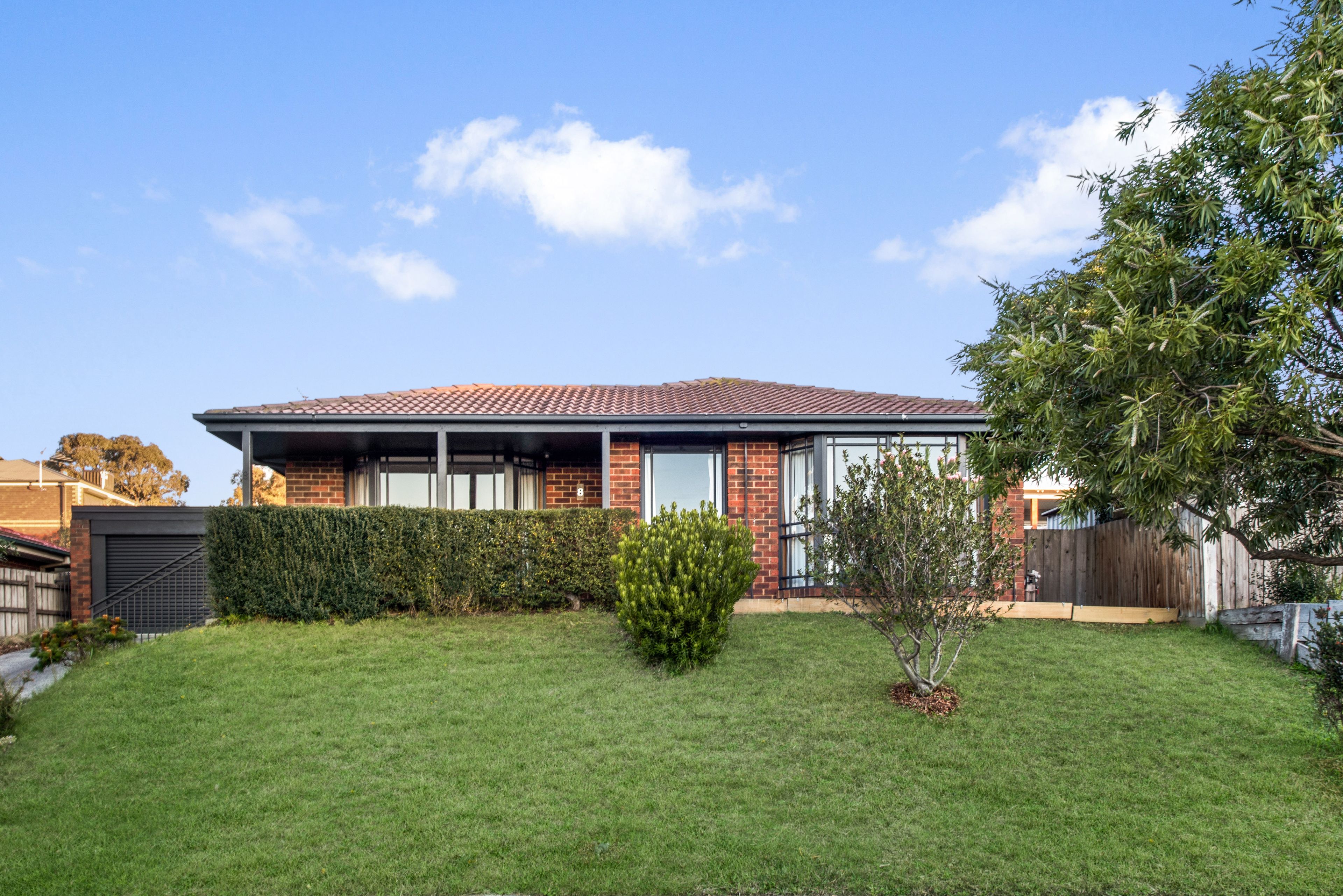 8 Angus Court, Pakenham VIC 3810