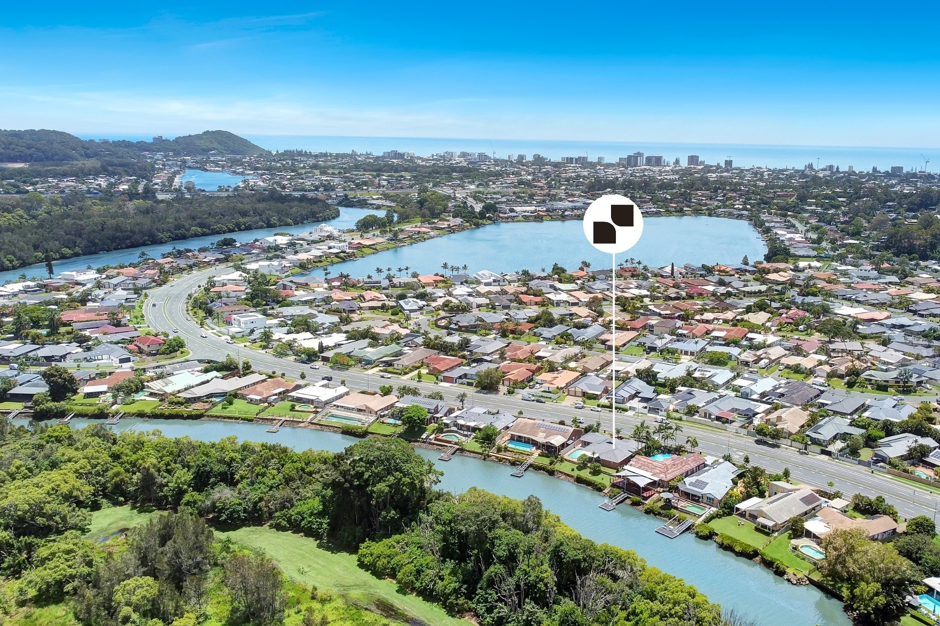 246 Nineteenth Avenue, Elanora, QLD 4221