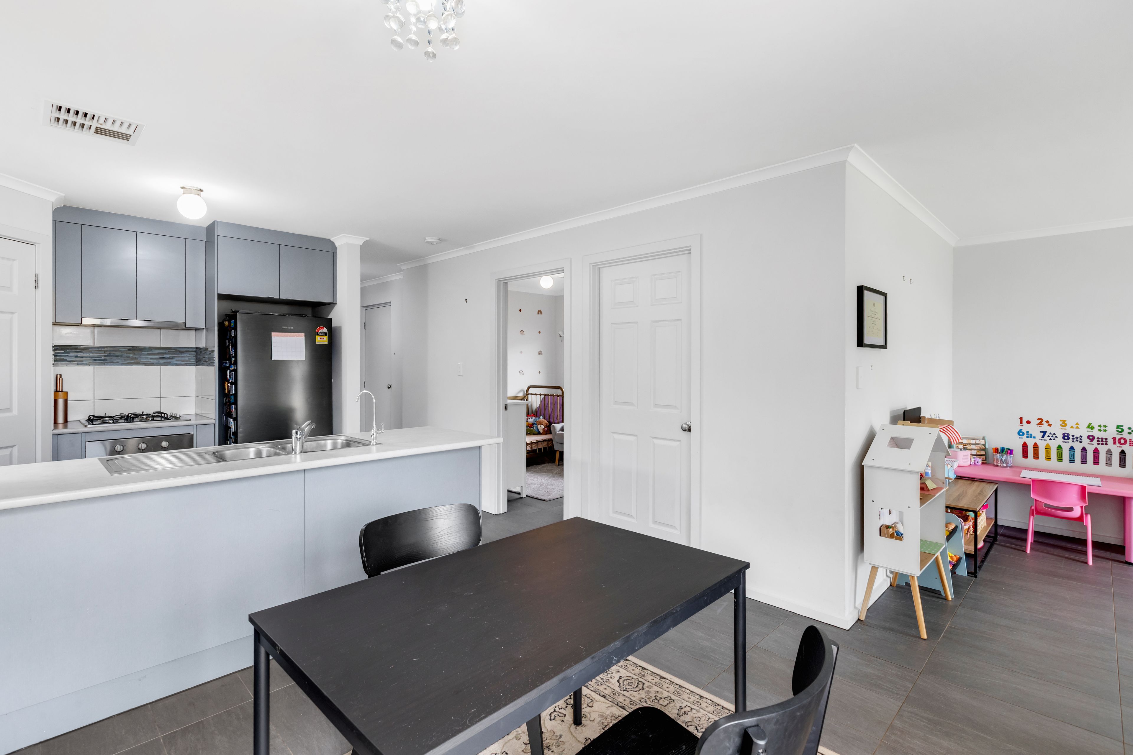 13a Southan Street — photo 8 of 26