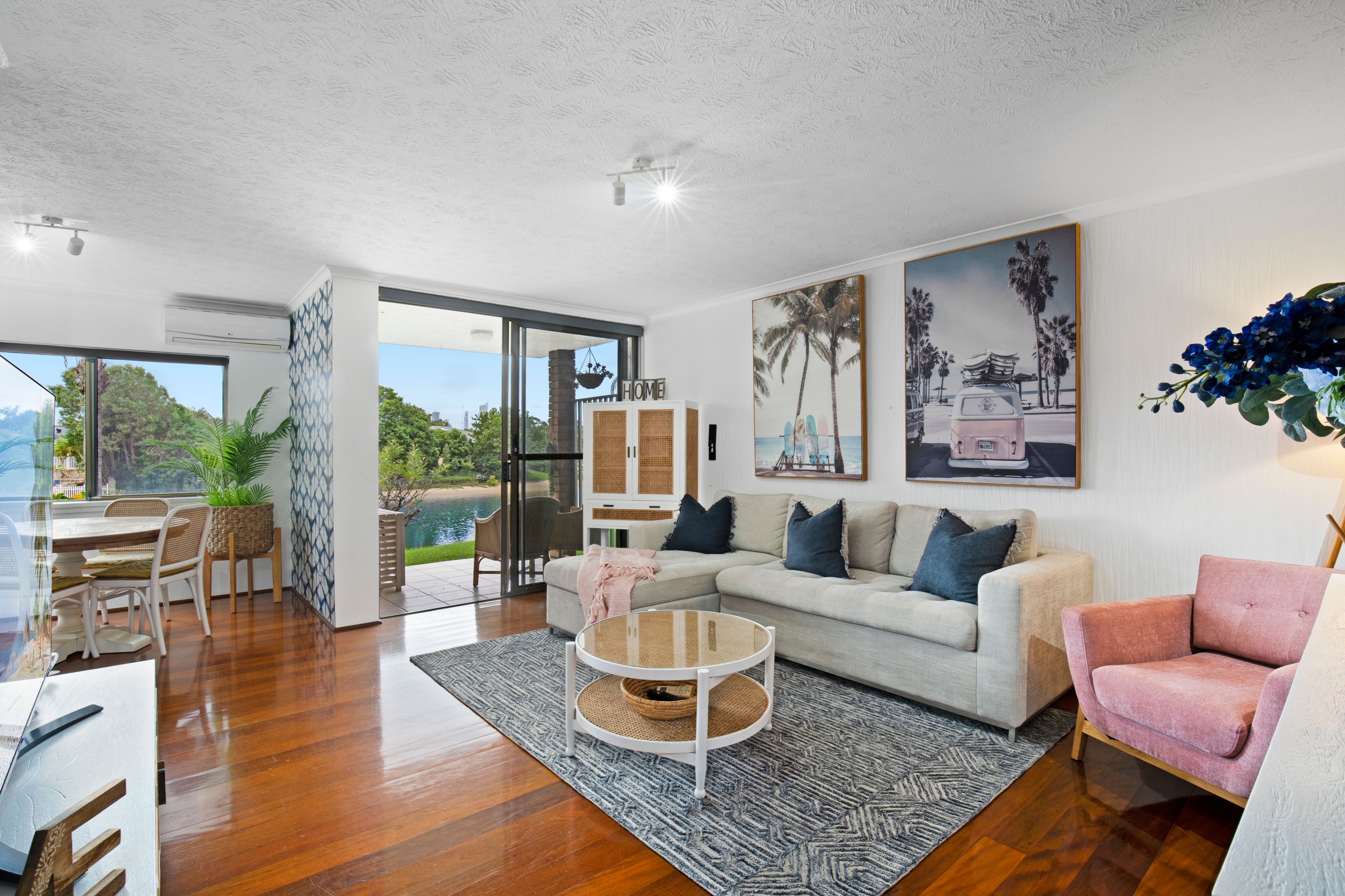 2/14 Dunlop Court, Mermaid Waters, QLD 4218