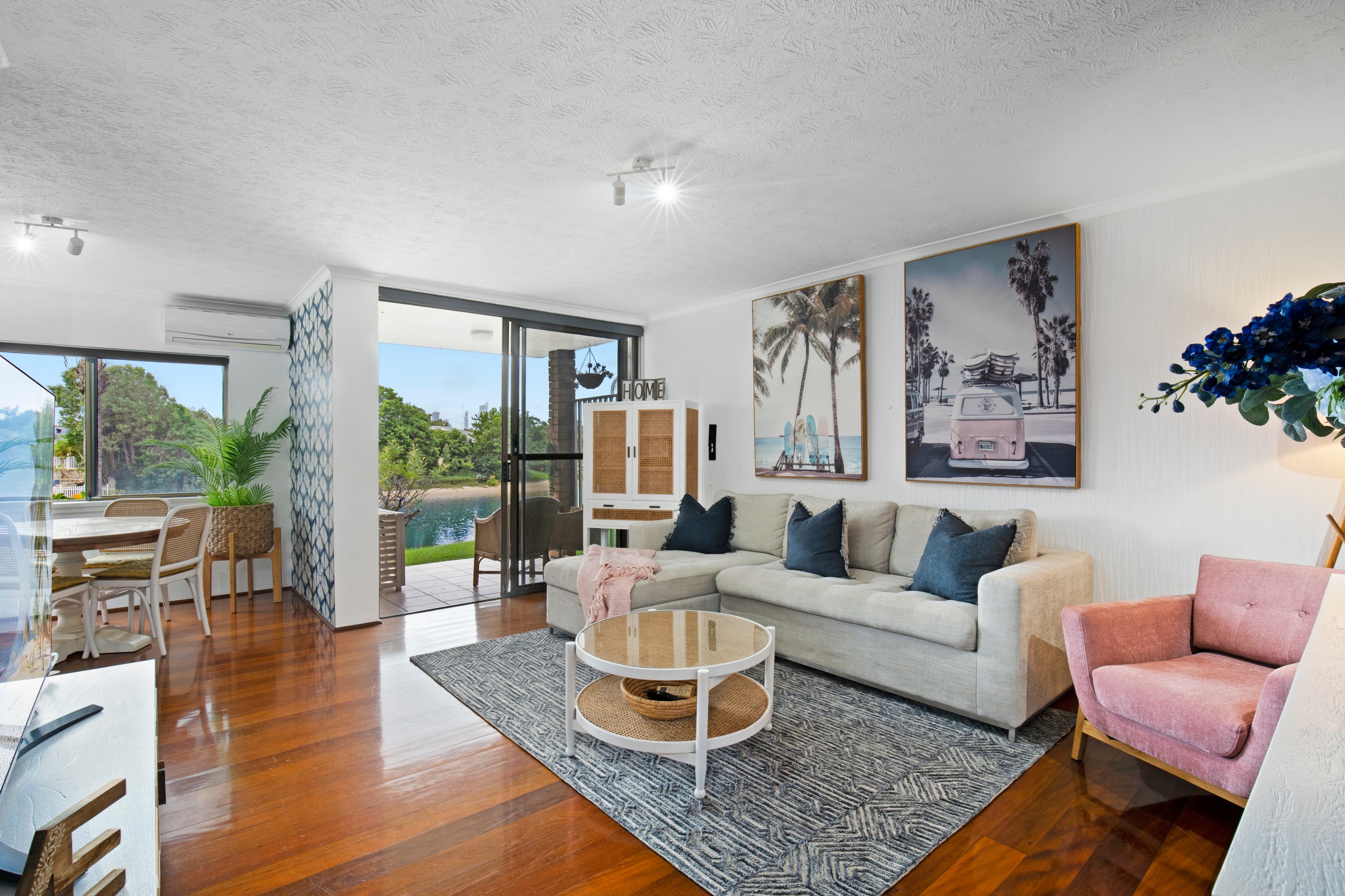 2/14 Dunlop Court, Mermaid Waters, QLD 4218