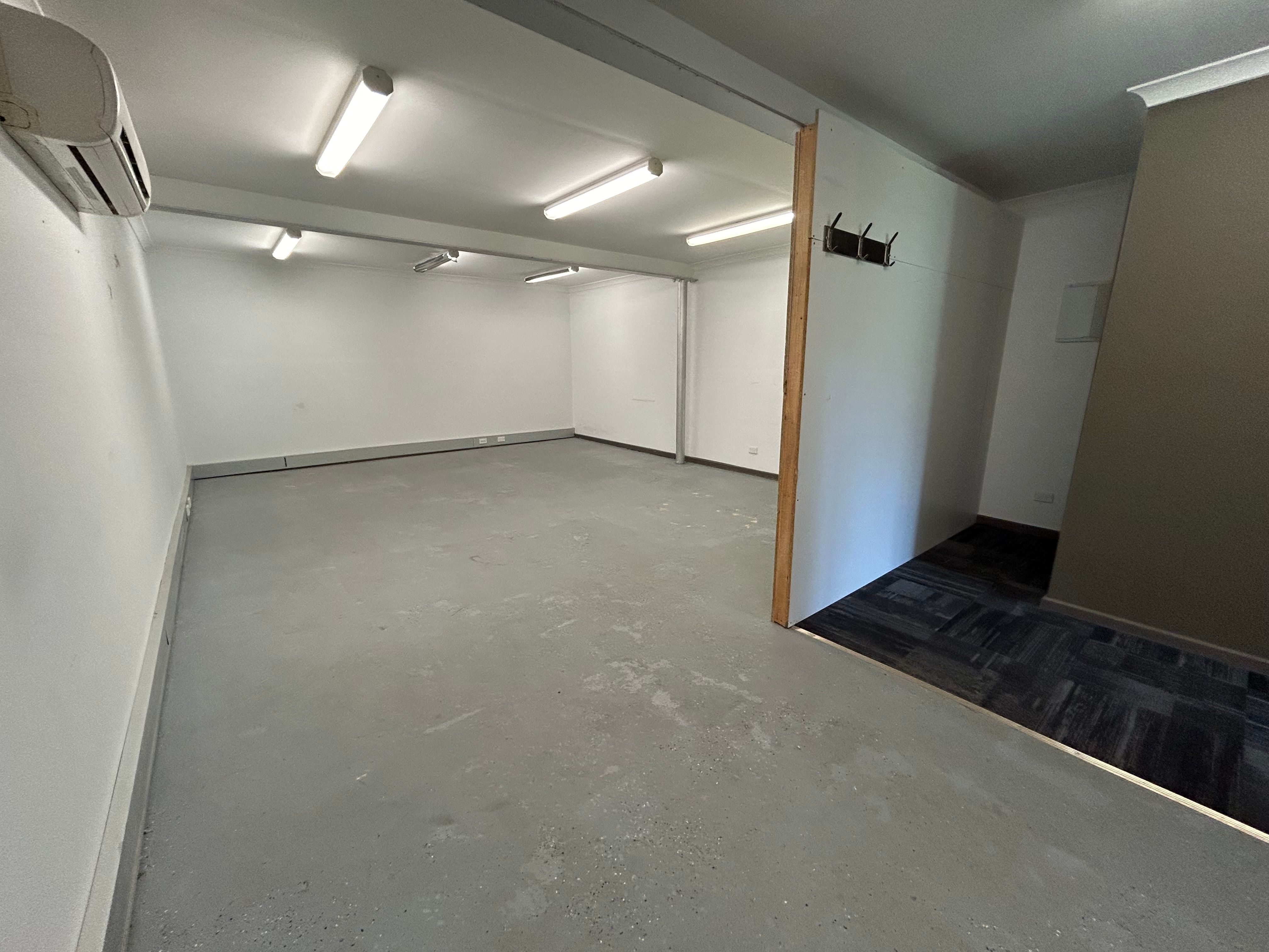 34 Yass Road, Queanbeyan, NSW 2620 Industrial/Warehouse for Sale or Lease RWC Canberra