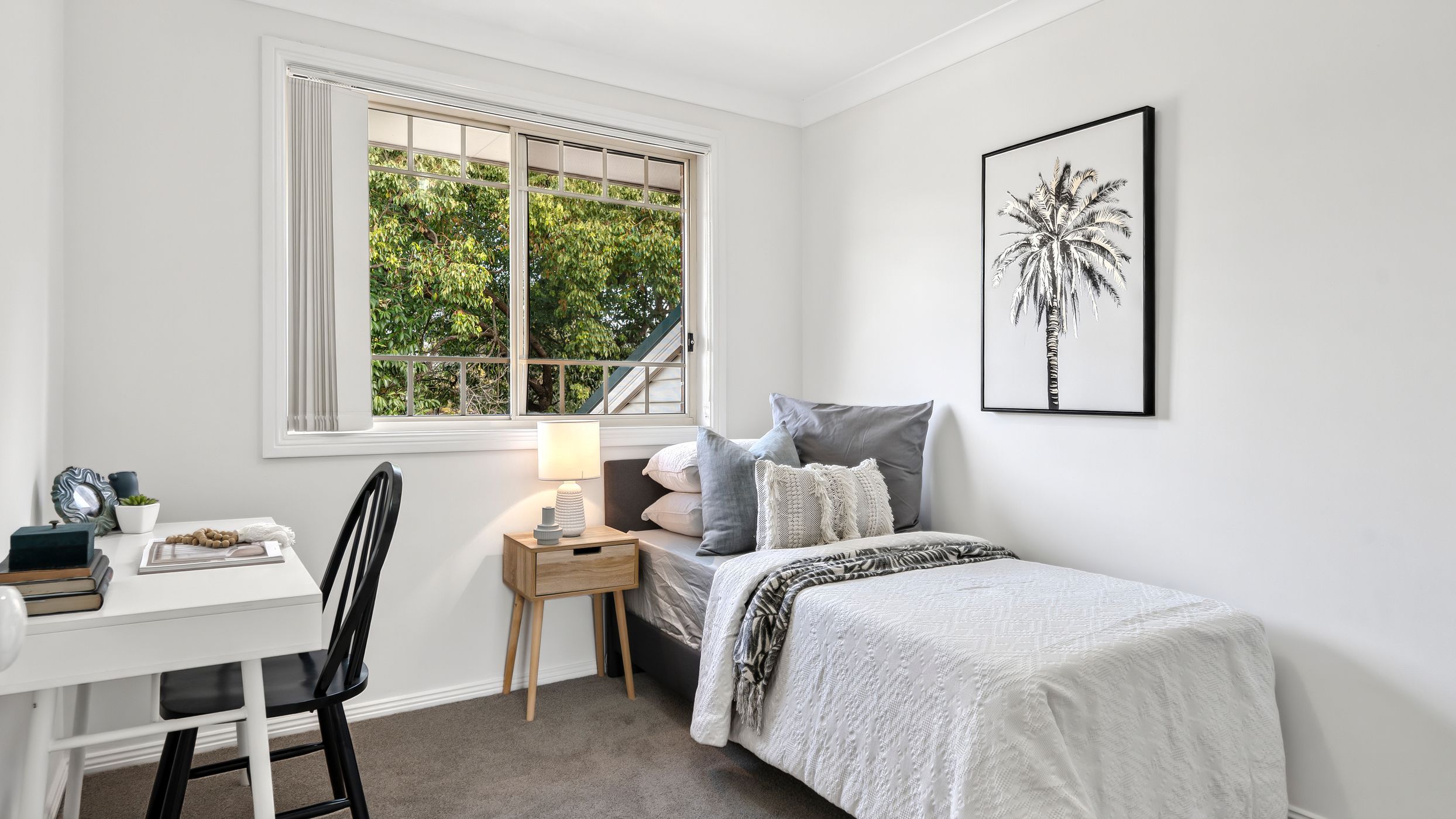 1/14a Arndell Street — photo 8 of 10