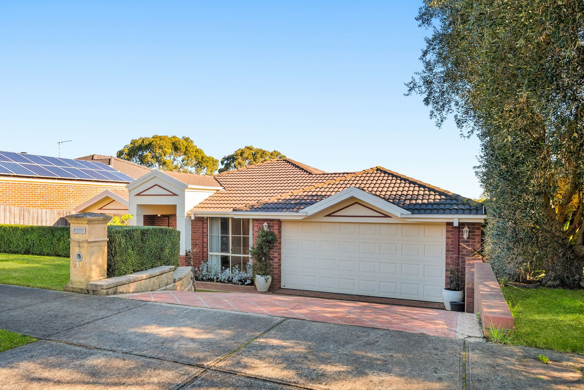 11 Nightingale Crescent, Berwick, VIC 3806