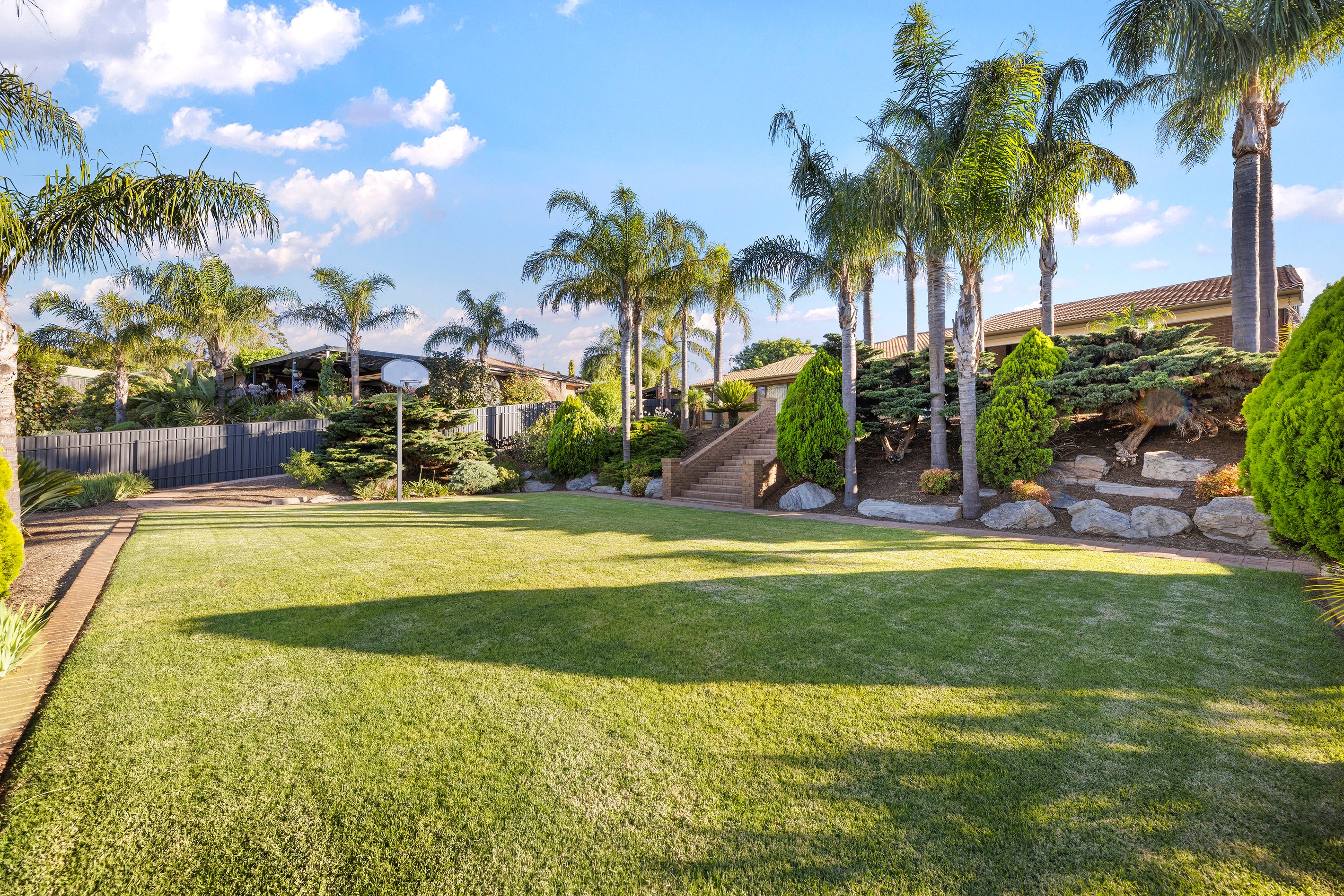 24 Horama Close, Wynn Vale, SA 5127