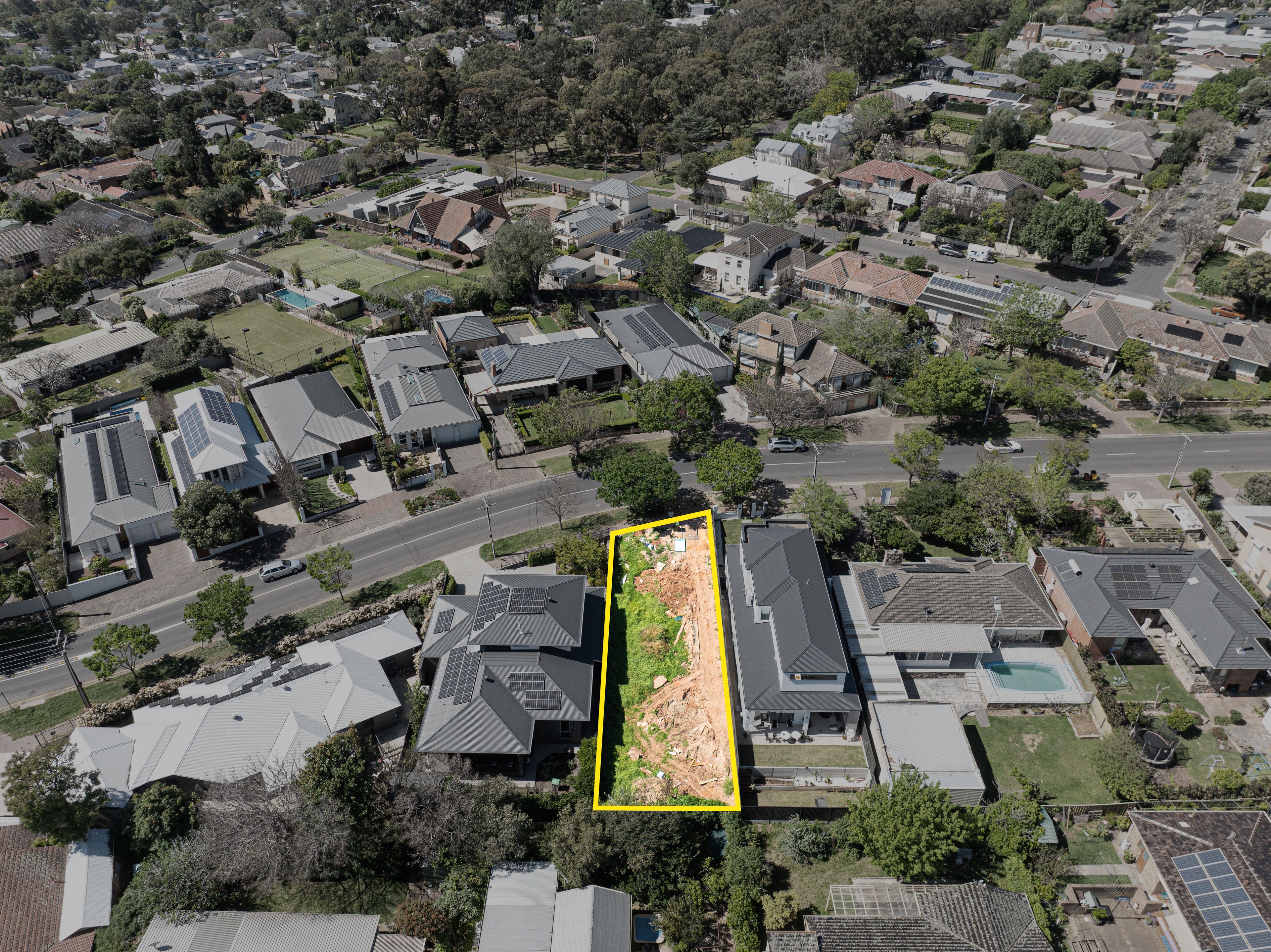 111 Devereux Road — photo 4 of 9