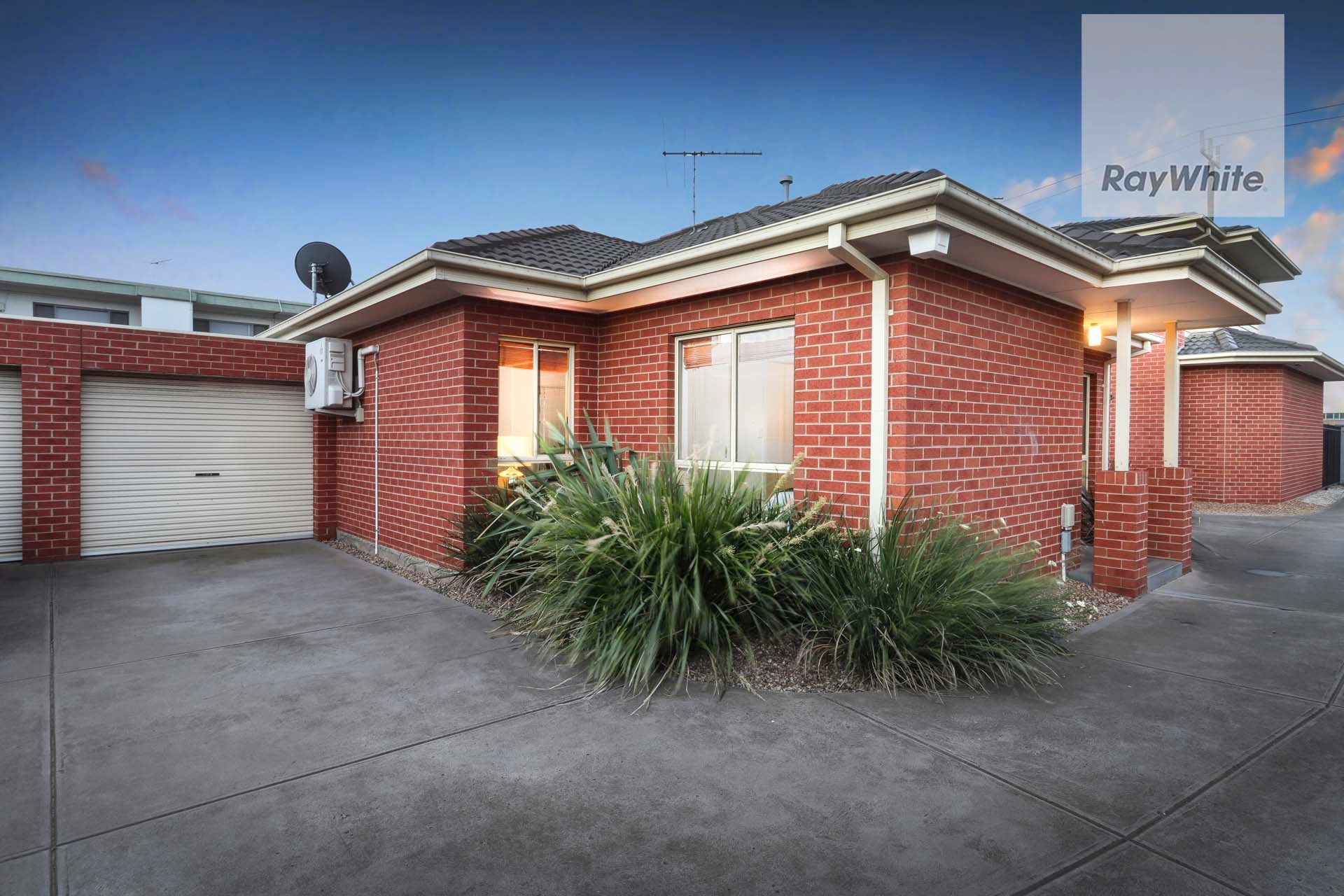2/147 Melrose Drive, Tullamarine, VIC 3043