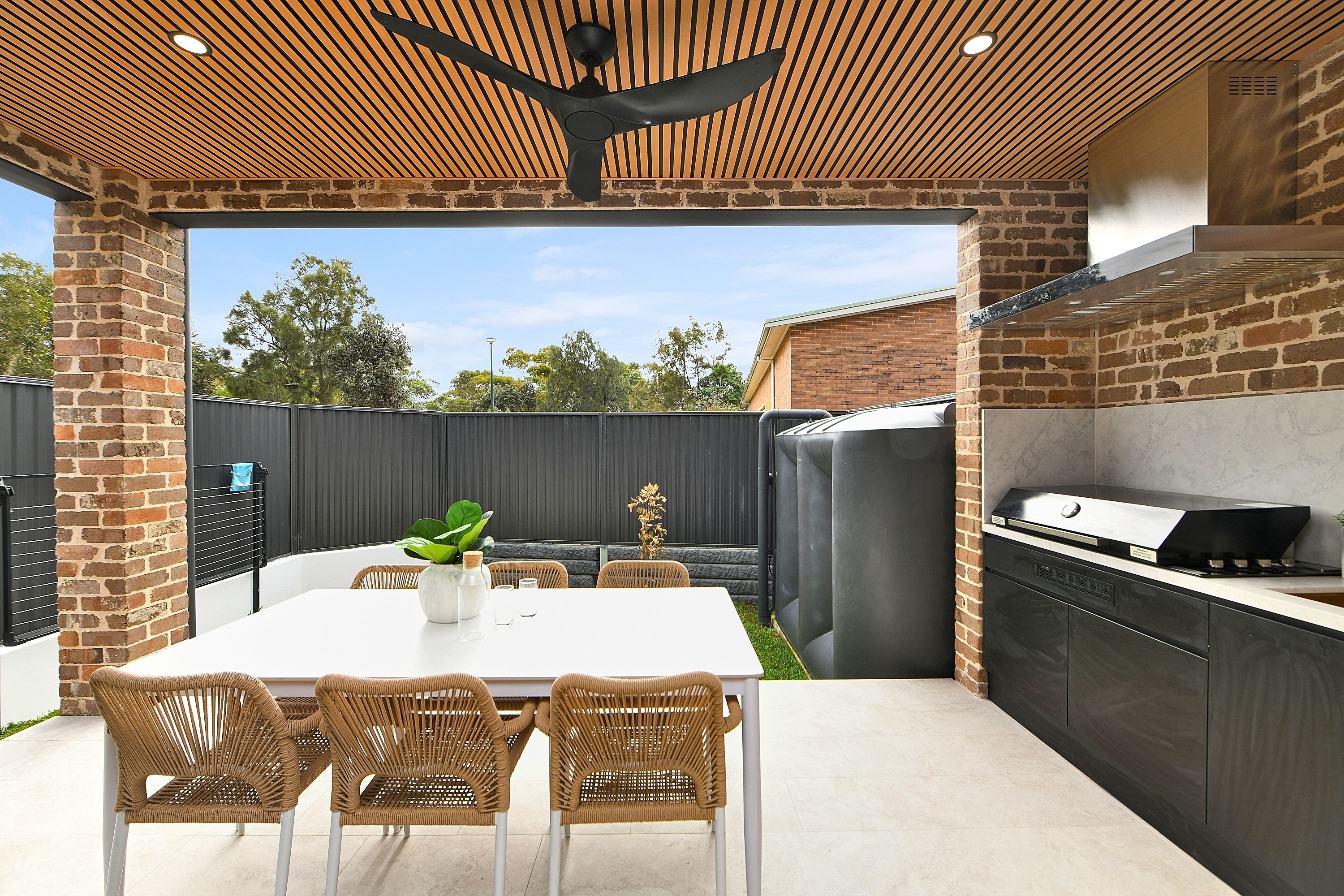 72 Pozieres Avenue — photo 9 of 17