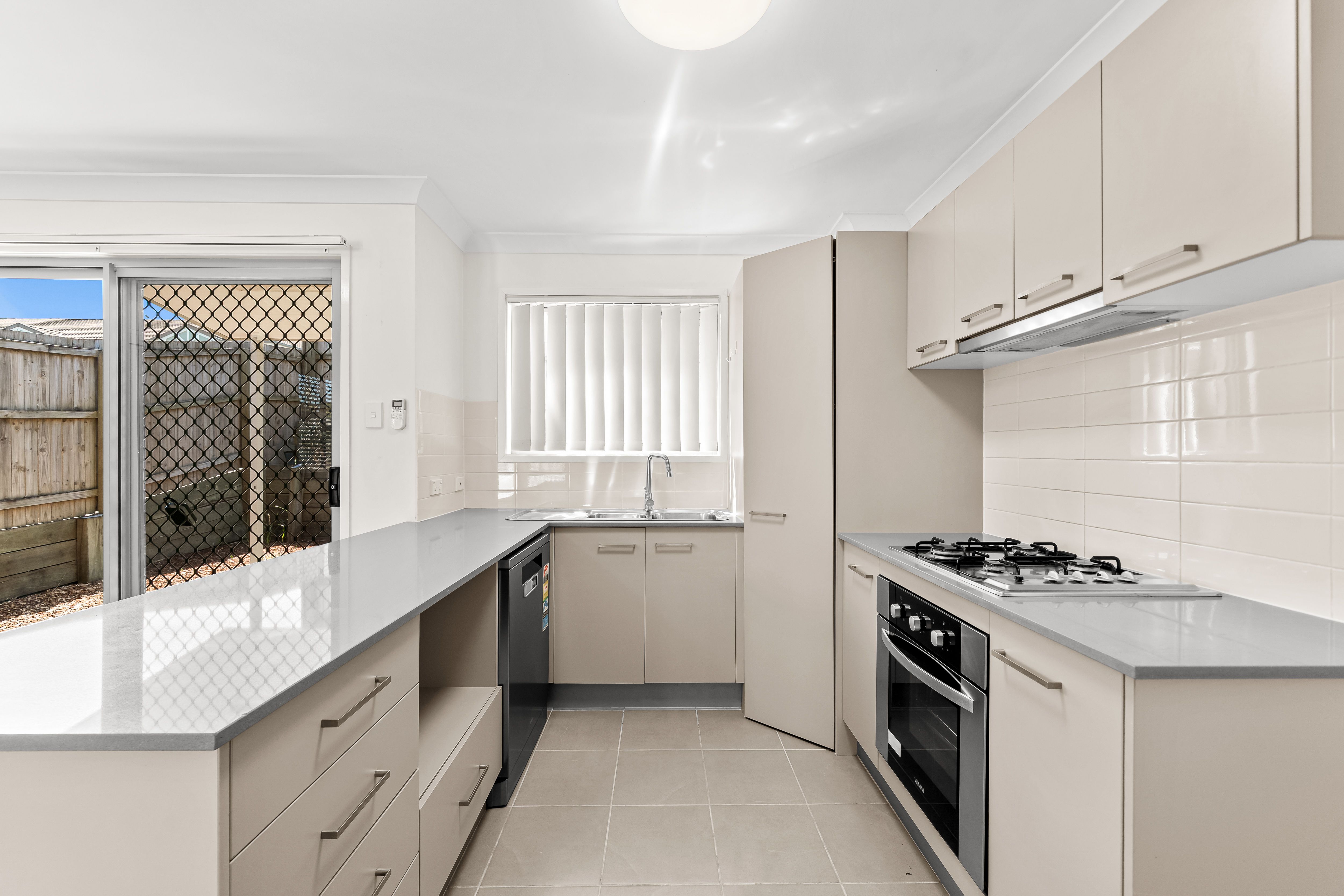 17/4 Myola Street, Browns Plains, QLD 4118