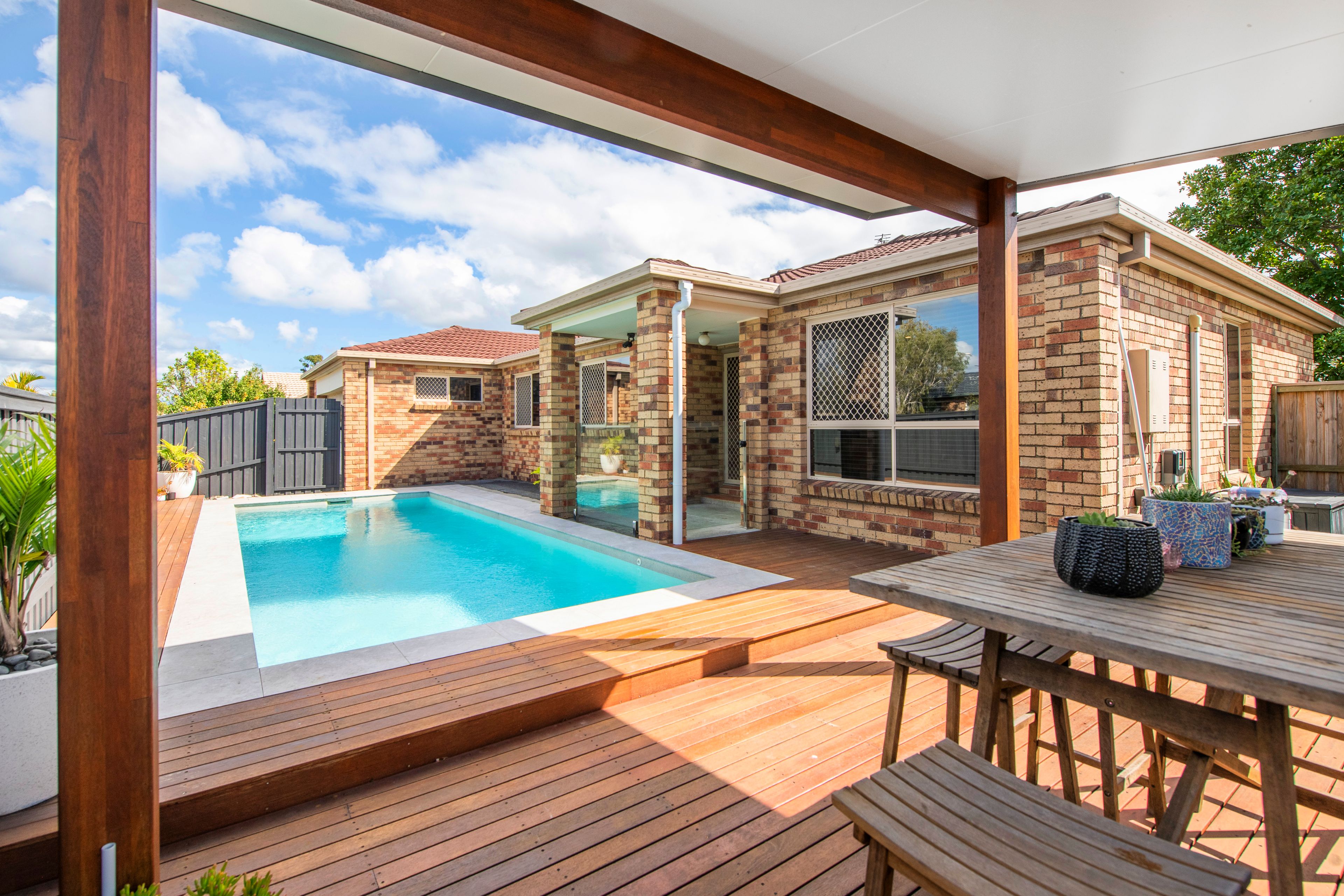 33 Galeen Drive, Burleigh Waters, QLD 4220