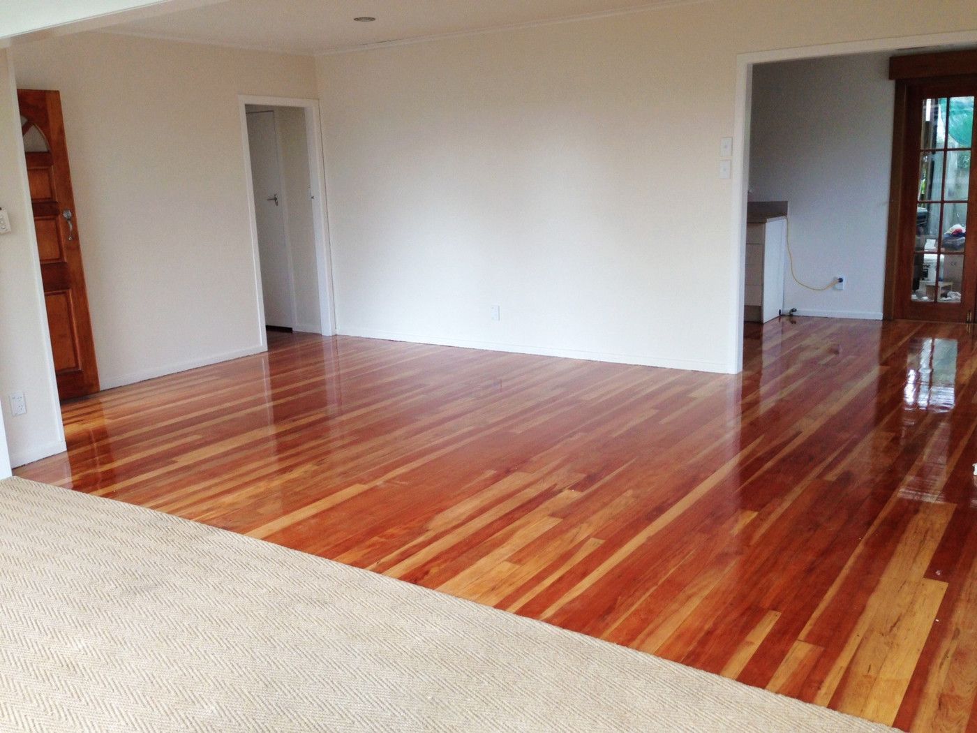 6 Locket Road, Glenfield, North Shore City