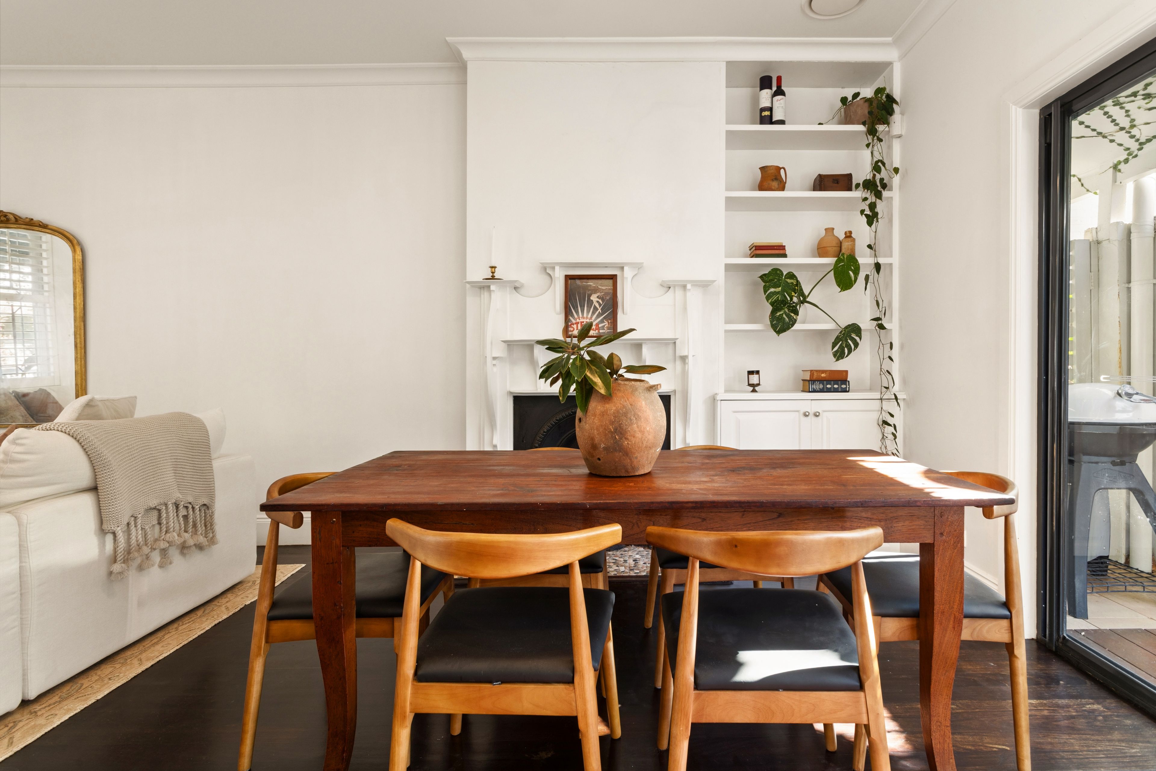 8 Devine Street — photo 5 of 10
