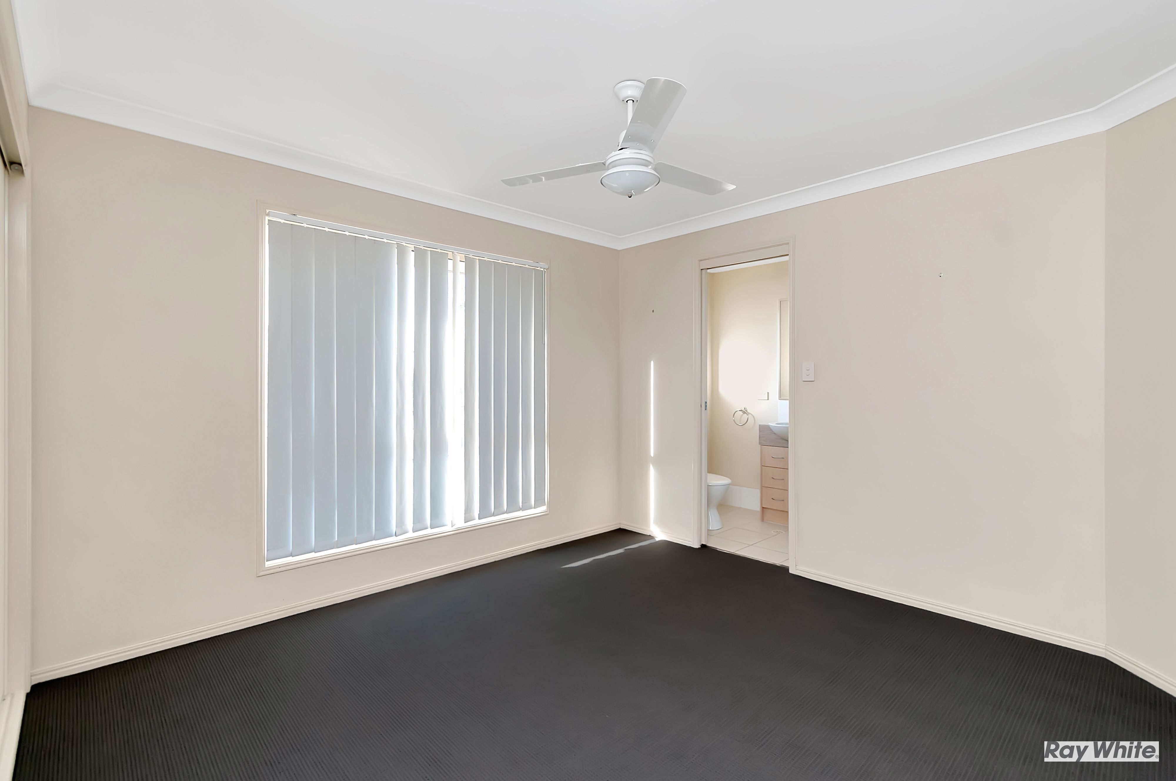 2 Siffleet Street, Bellbird Park, QLD 4300