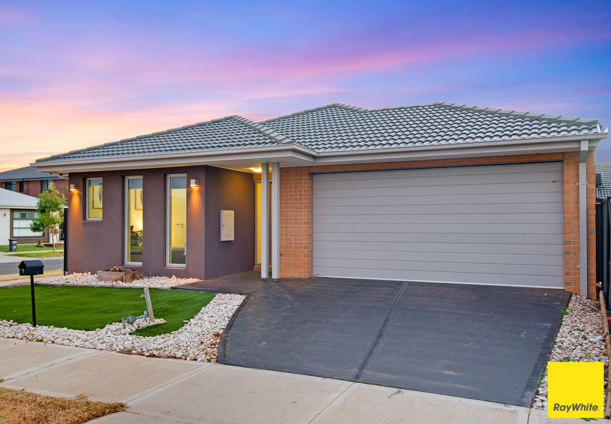 1 Larnook Crescent, Truganina, VIC 3029