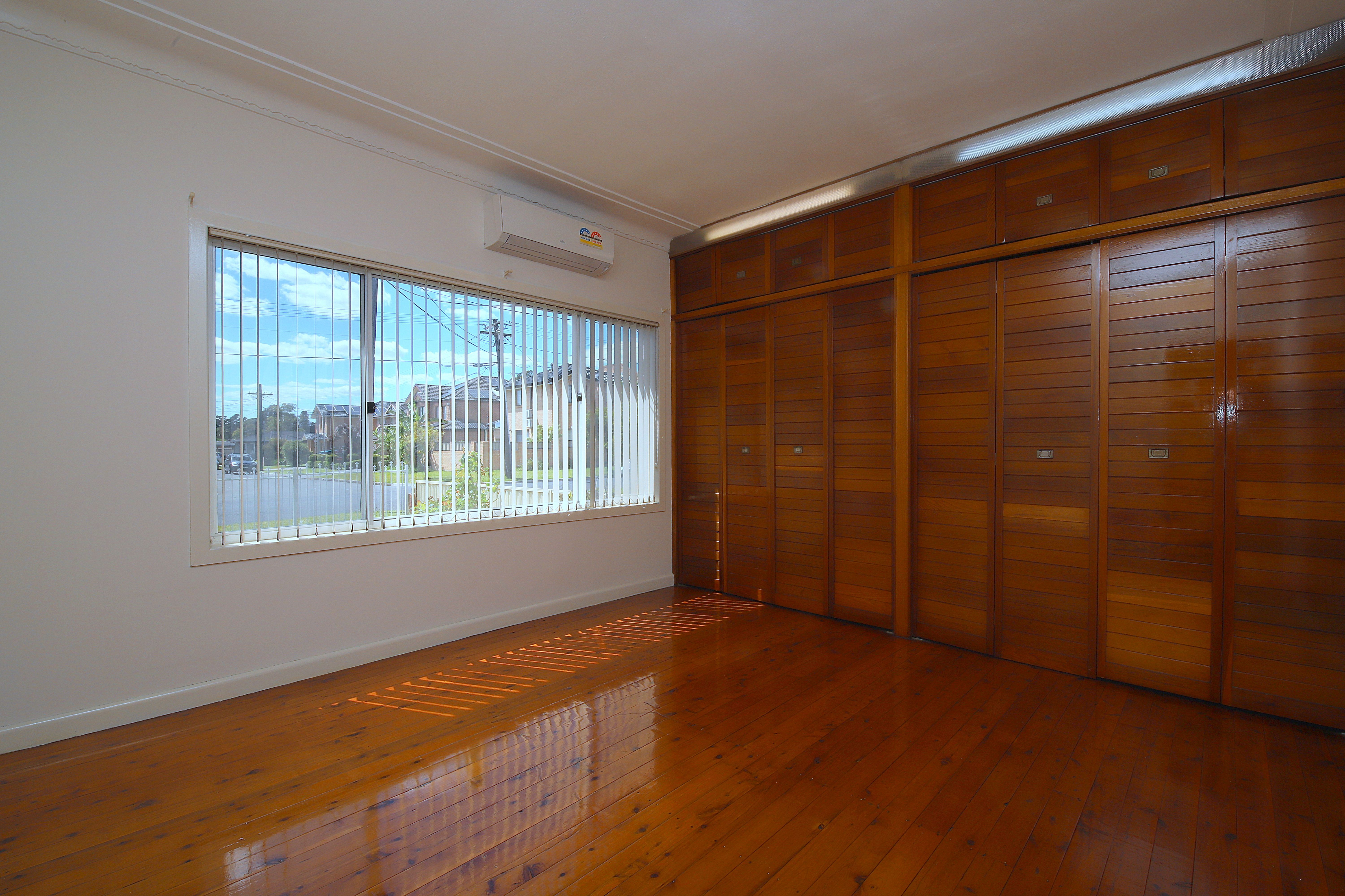 16 Kawana Street — photo 4 of 6