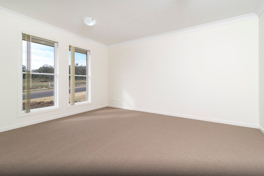 13 Rosella Gardens Drive, Meringandan West, QLD 4352