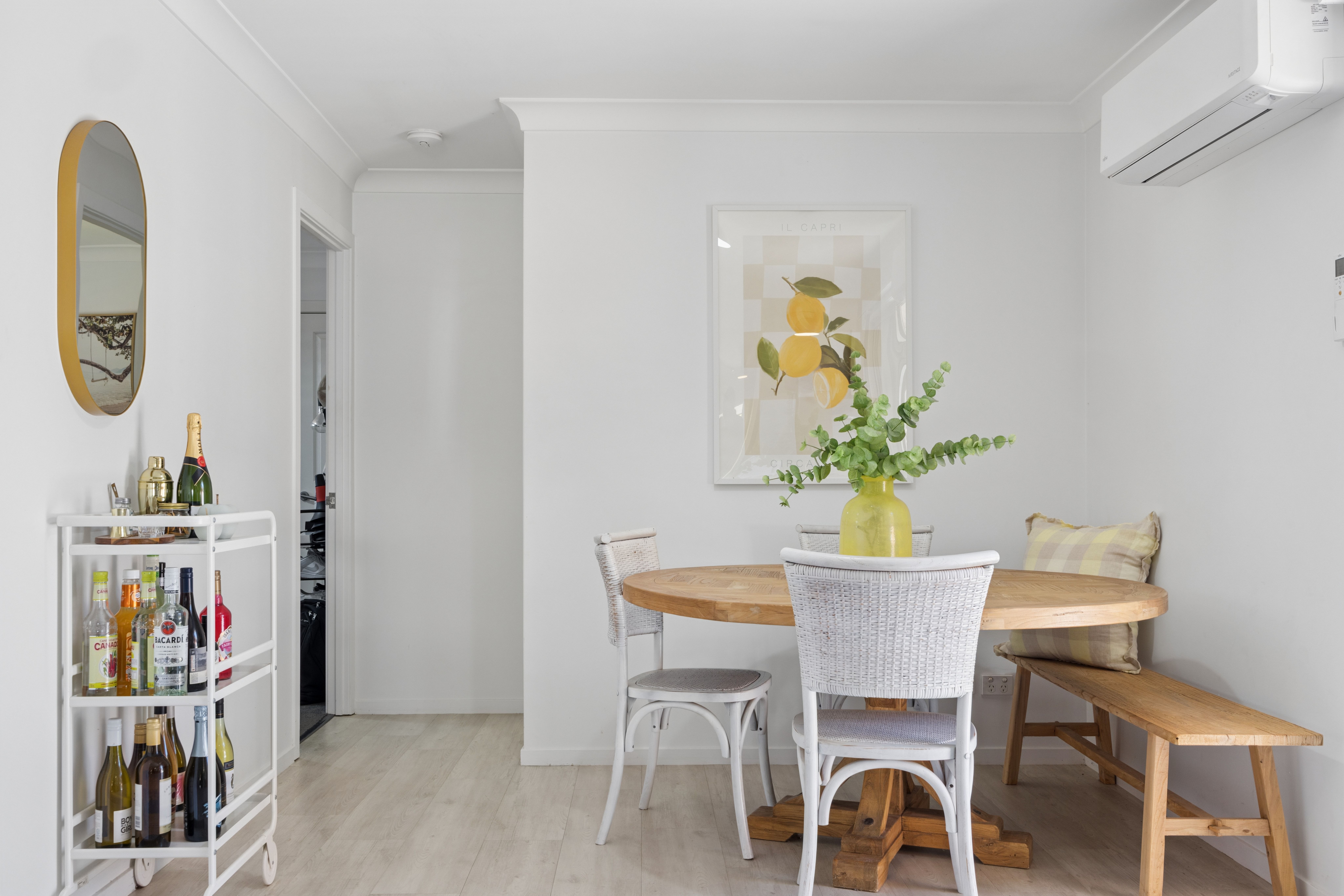 24 Henry Place — photo 4 of 19
