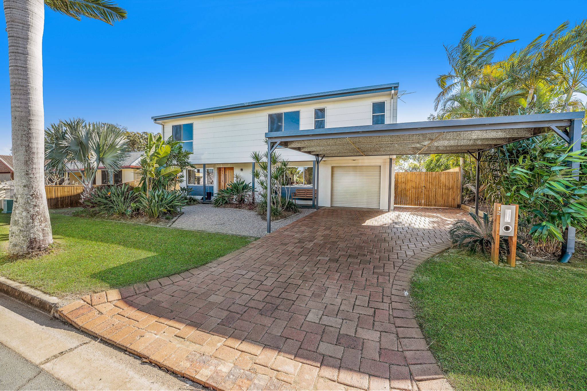 12 Vista Court, Newport, QLD 4020