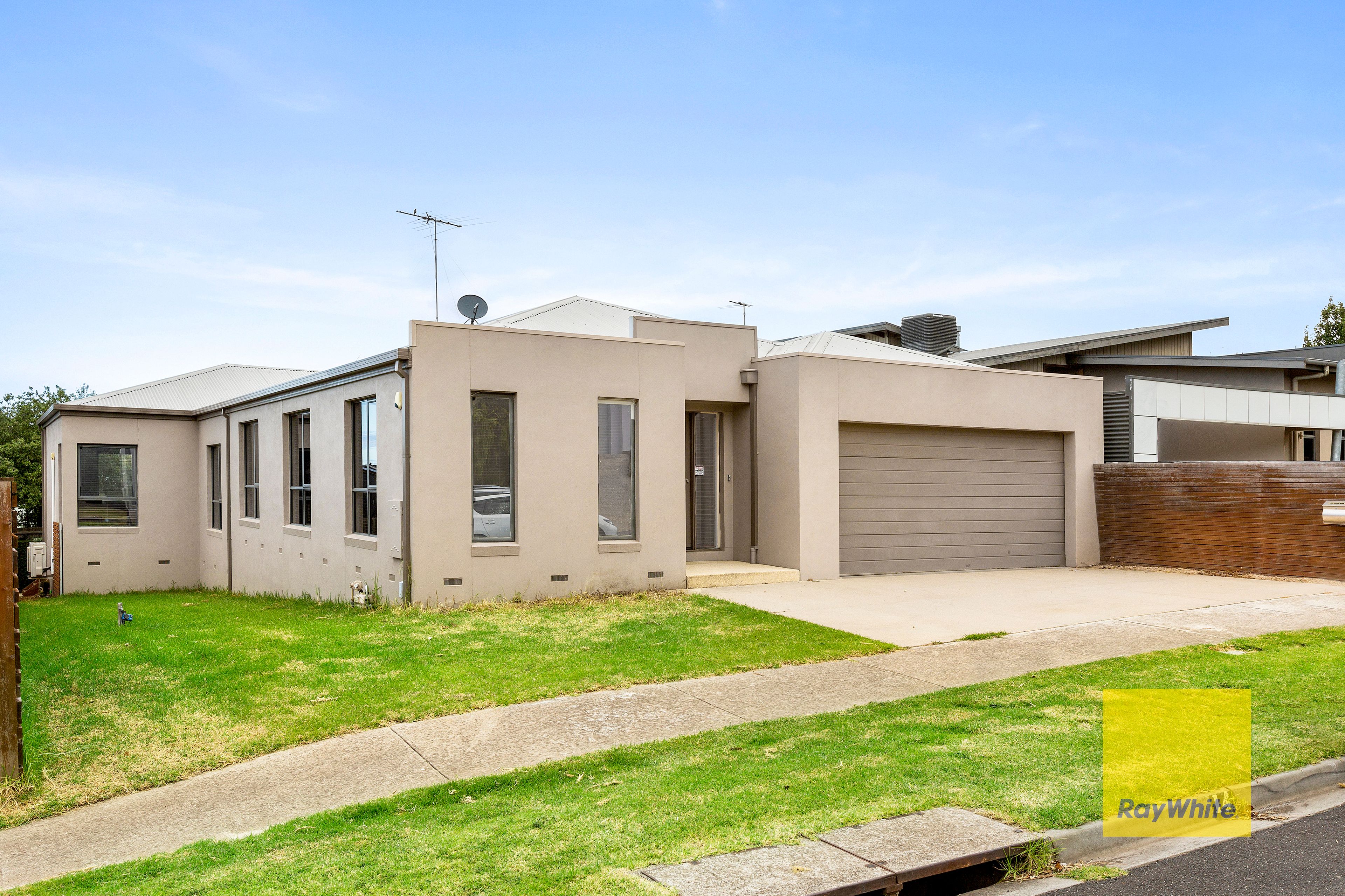 13-14 Dione Mews, Wandana Heights, VIC 3216
