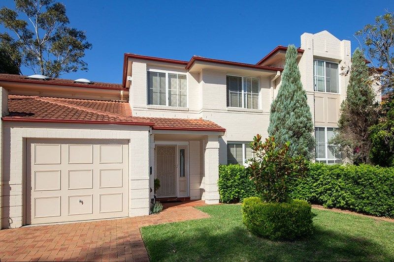 8 Oakwood Way, Menai NSW 2234