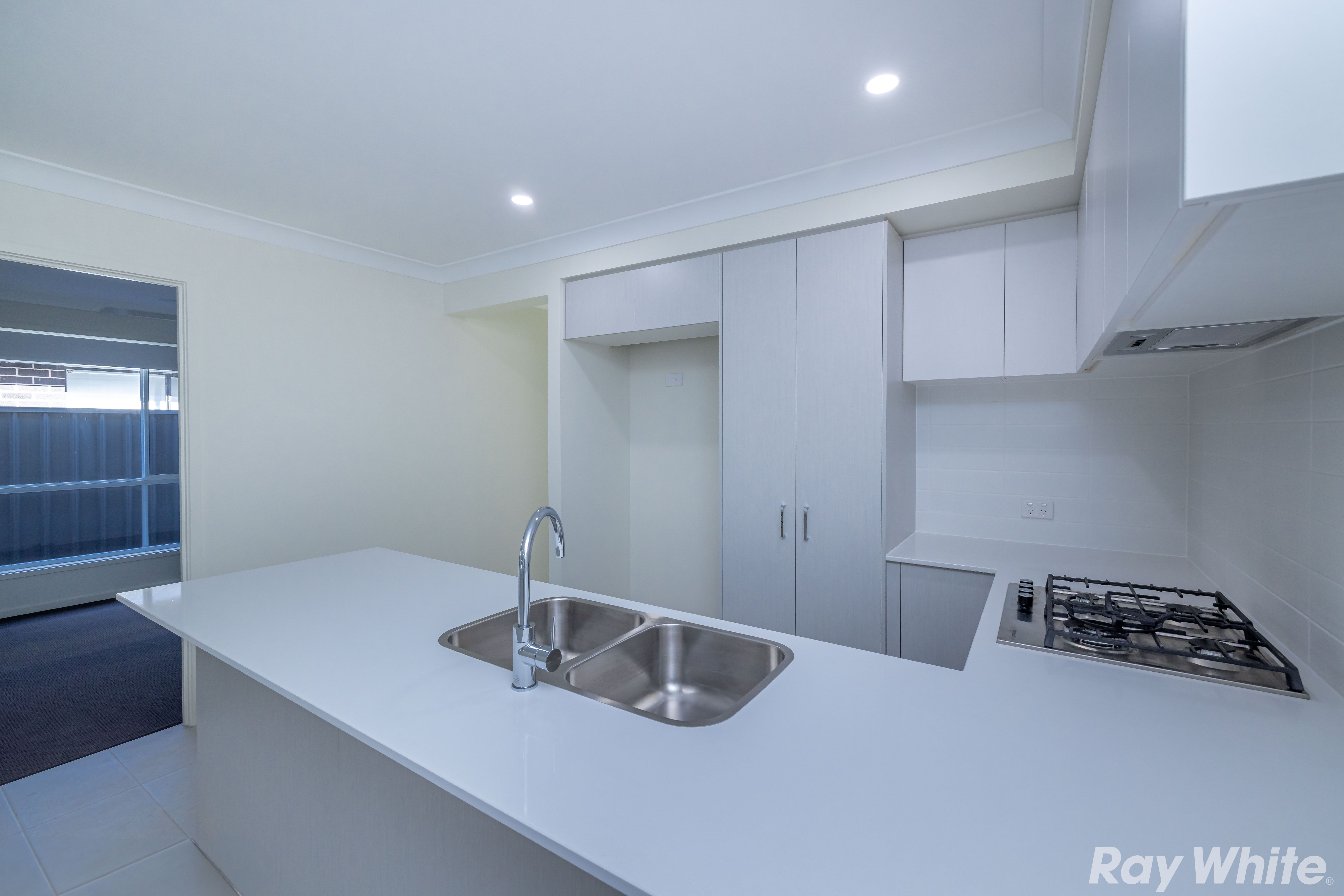 1/46 Iluka Boulevard — photo 8 of 14