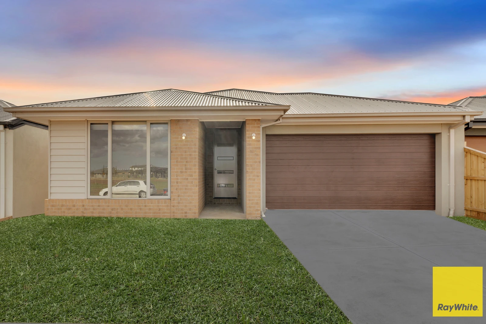 33 Clipstone Crescent, FRASER RISE, VIC 3336