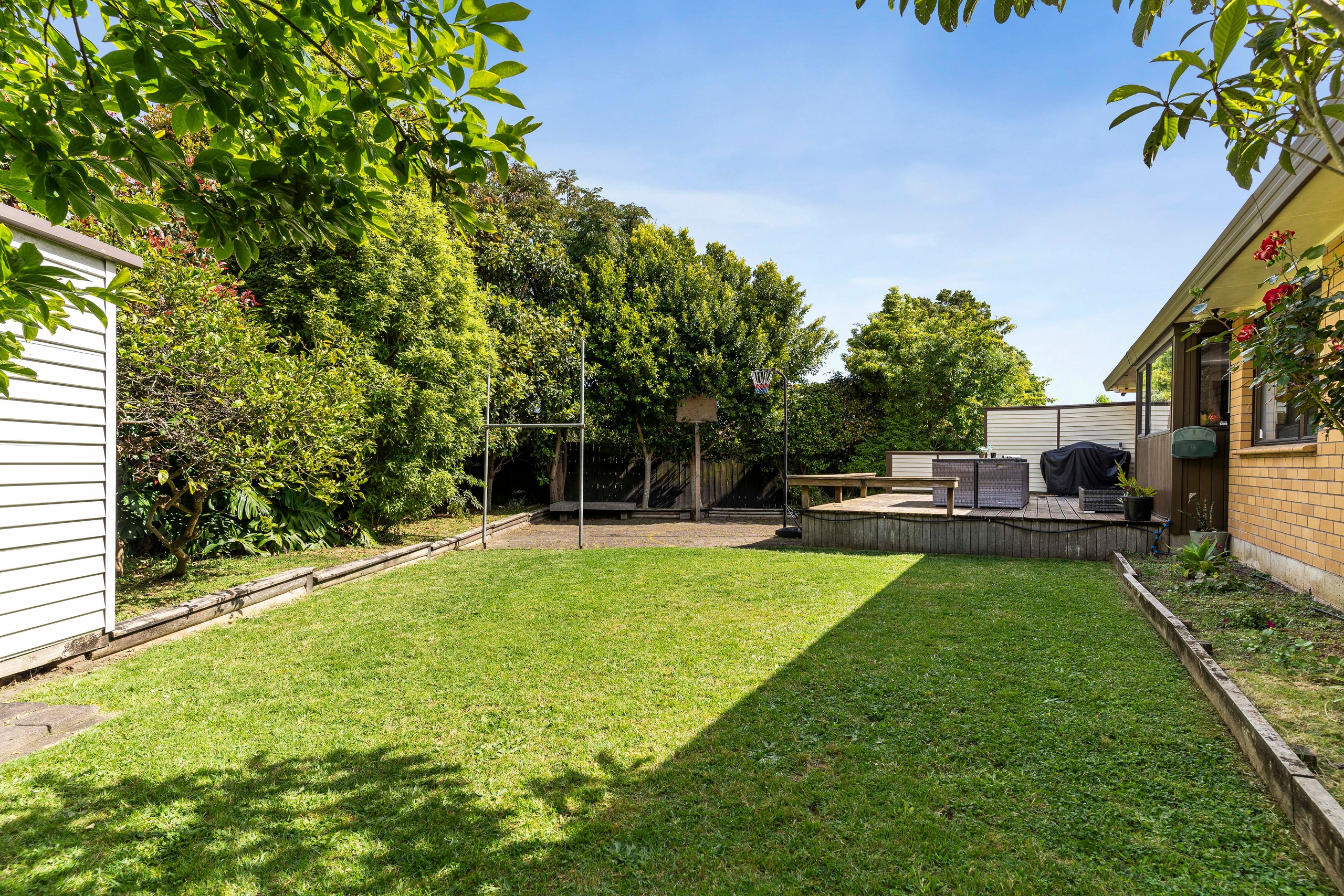 3 Voltaire Court, Botany Downs, Manukau City