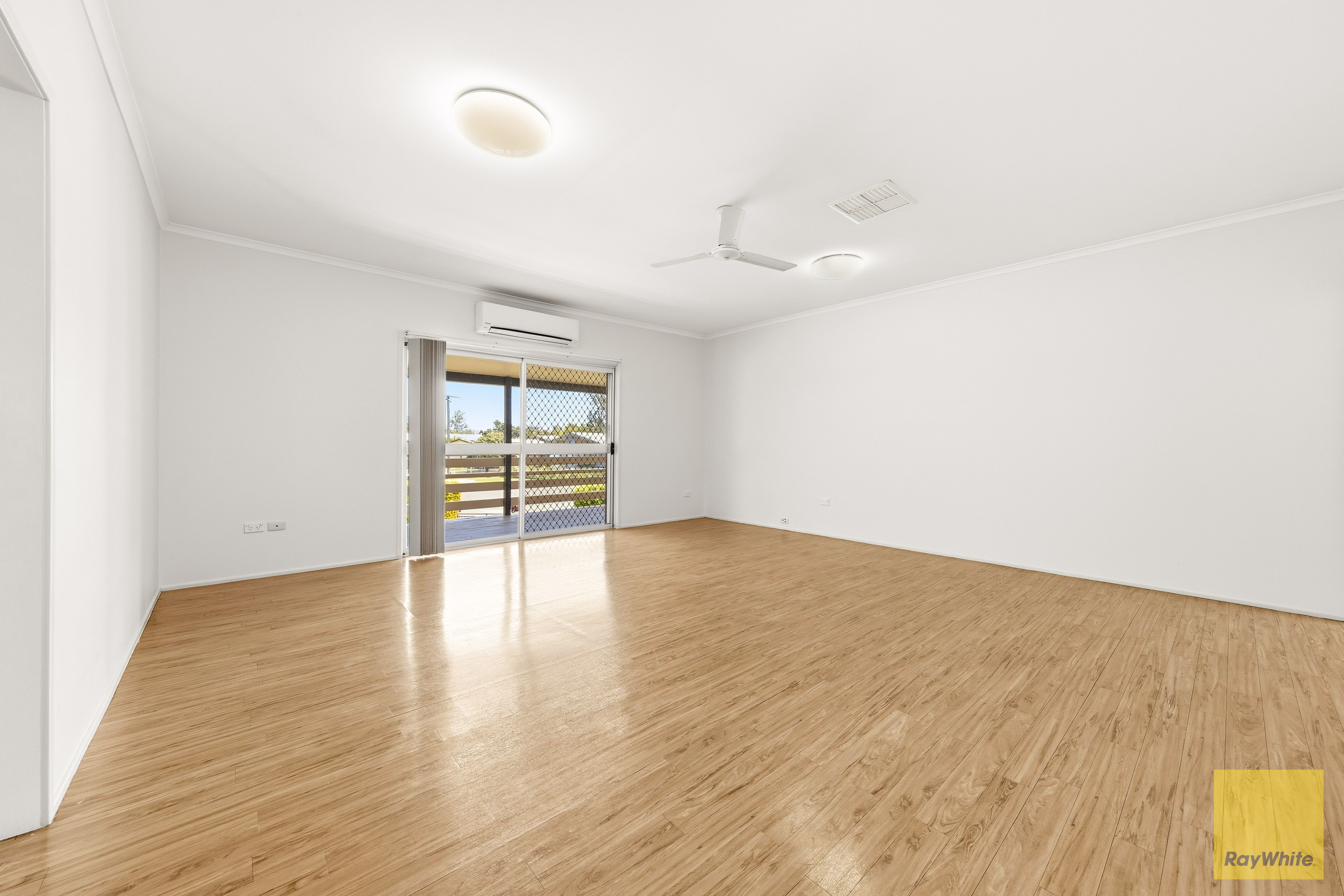 30 Mellish Crescent — photo 12 of 30