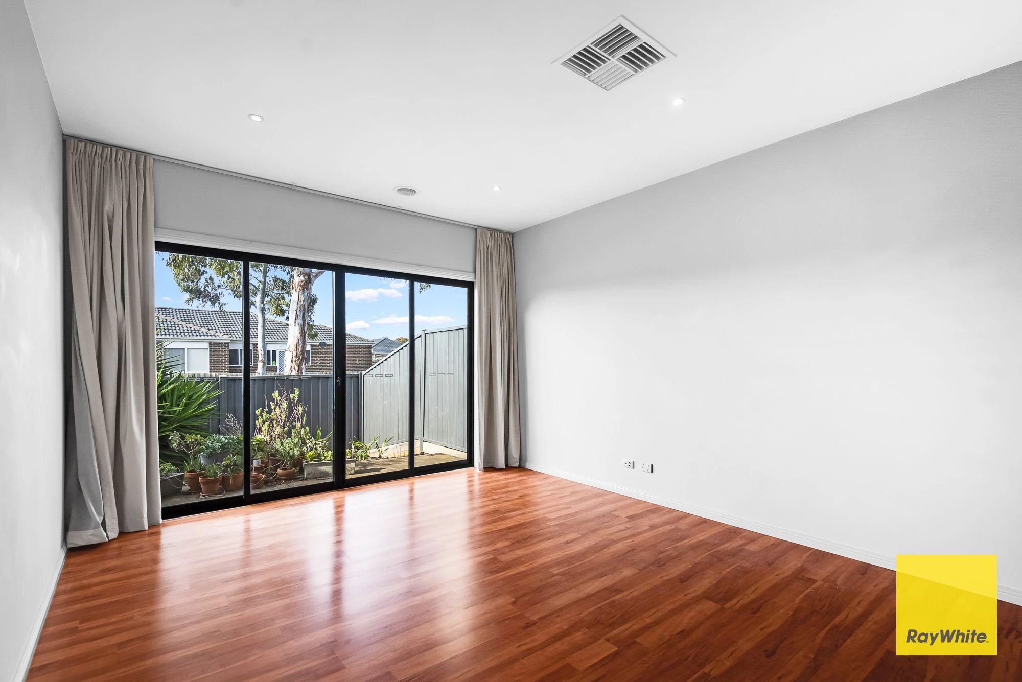 1/7 Bridlepath Drive, Truganina, VIC 3029