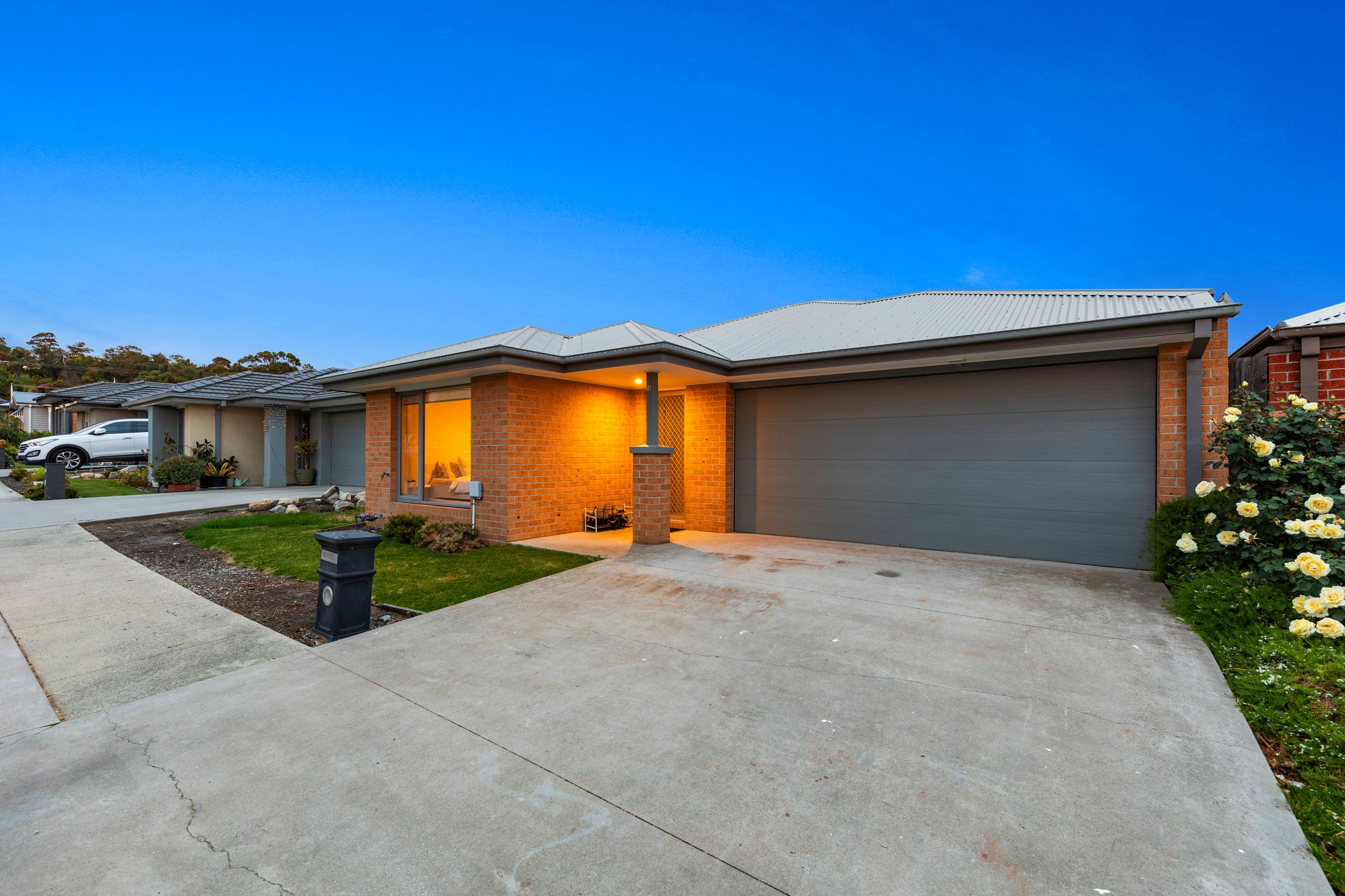 16 Cabernet Way, Pakenham, VIC 3810
