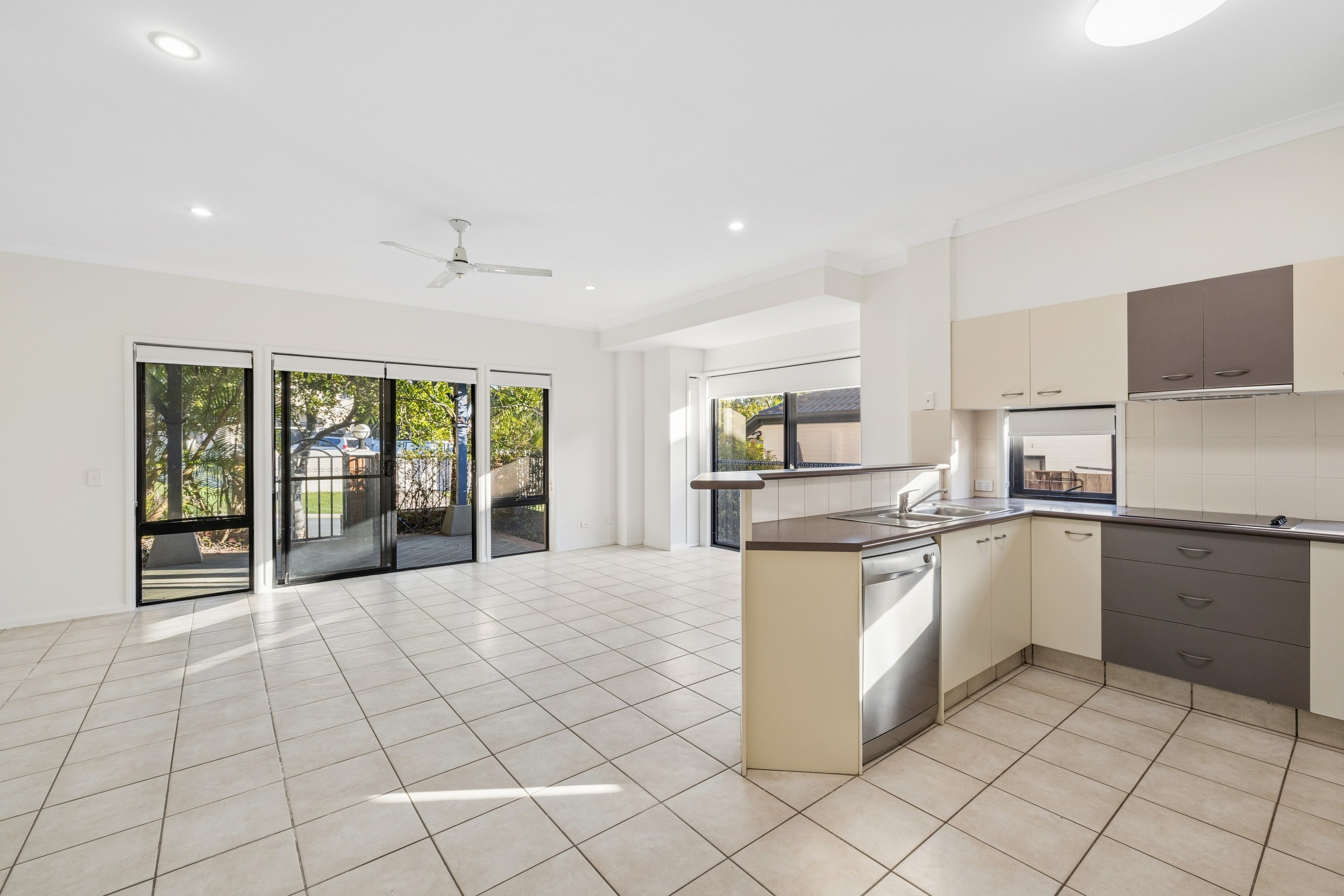 1/1-3 Hillridge Crescent, Varsity Lakes, QLD 4227