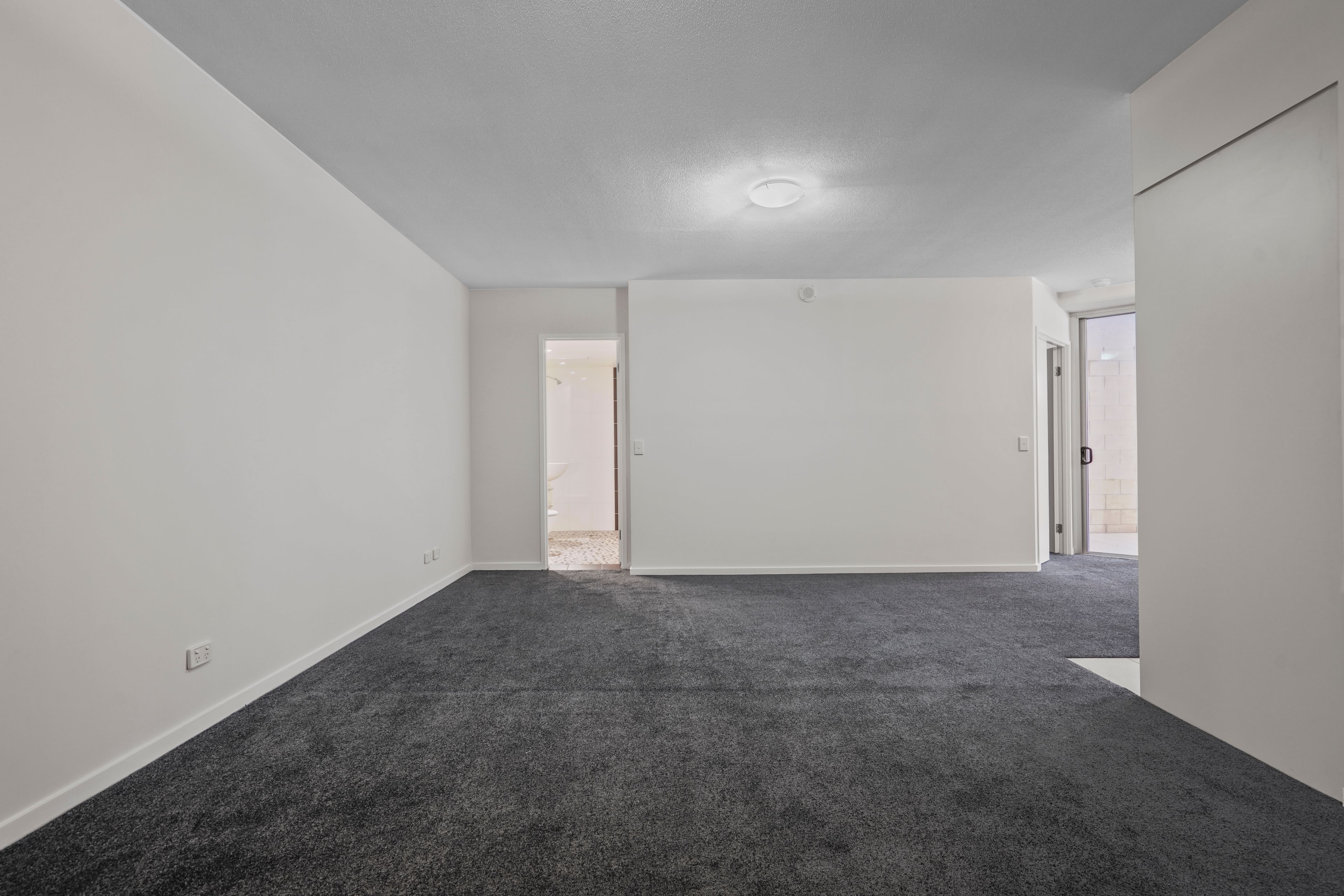 3305/22 Carraway Street — photo 4 of 10