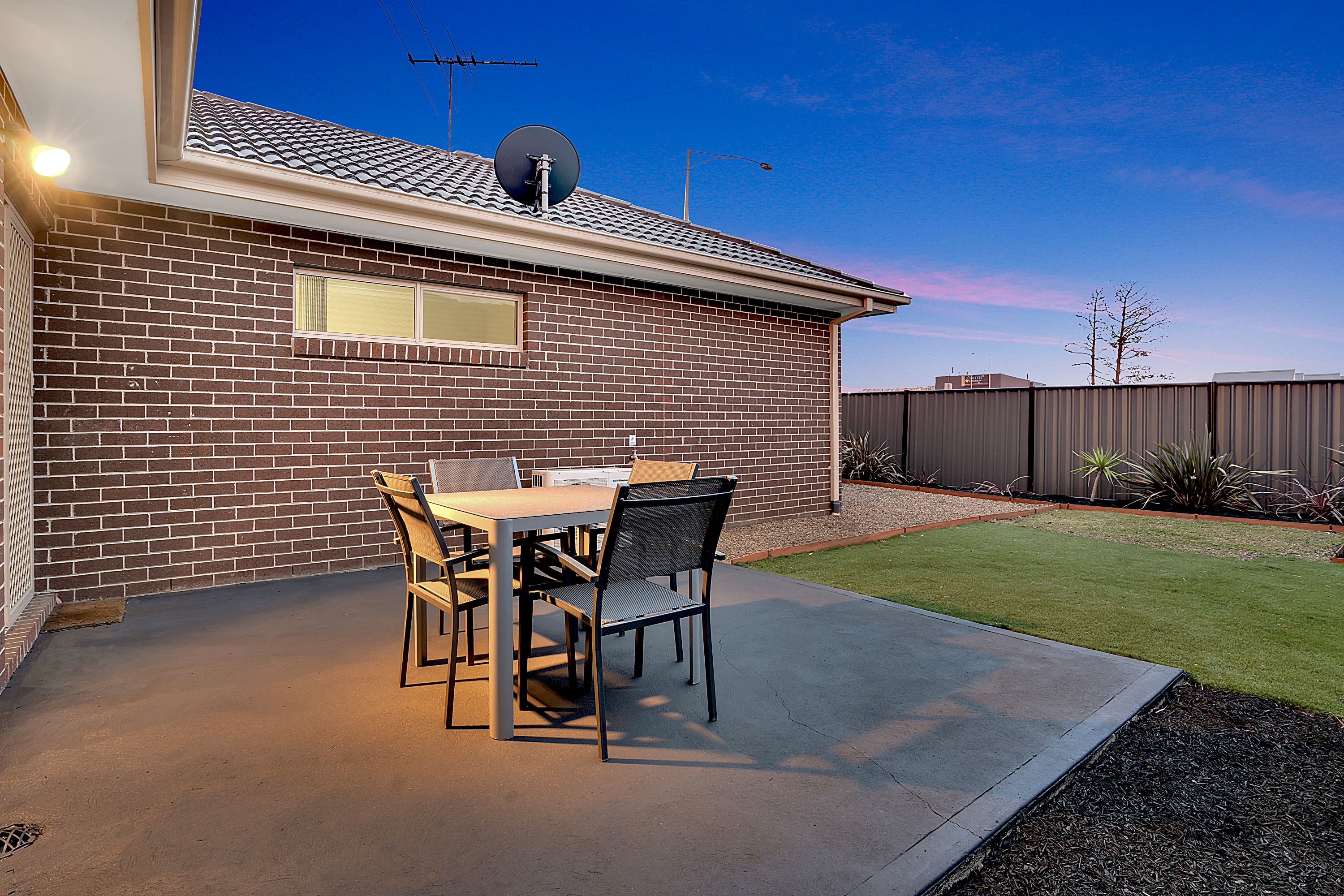 8 Hollows Court — photo 18 of 19