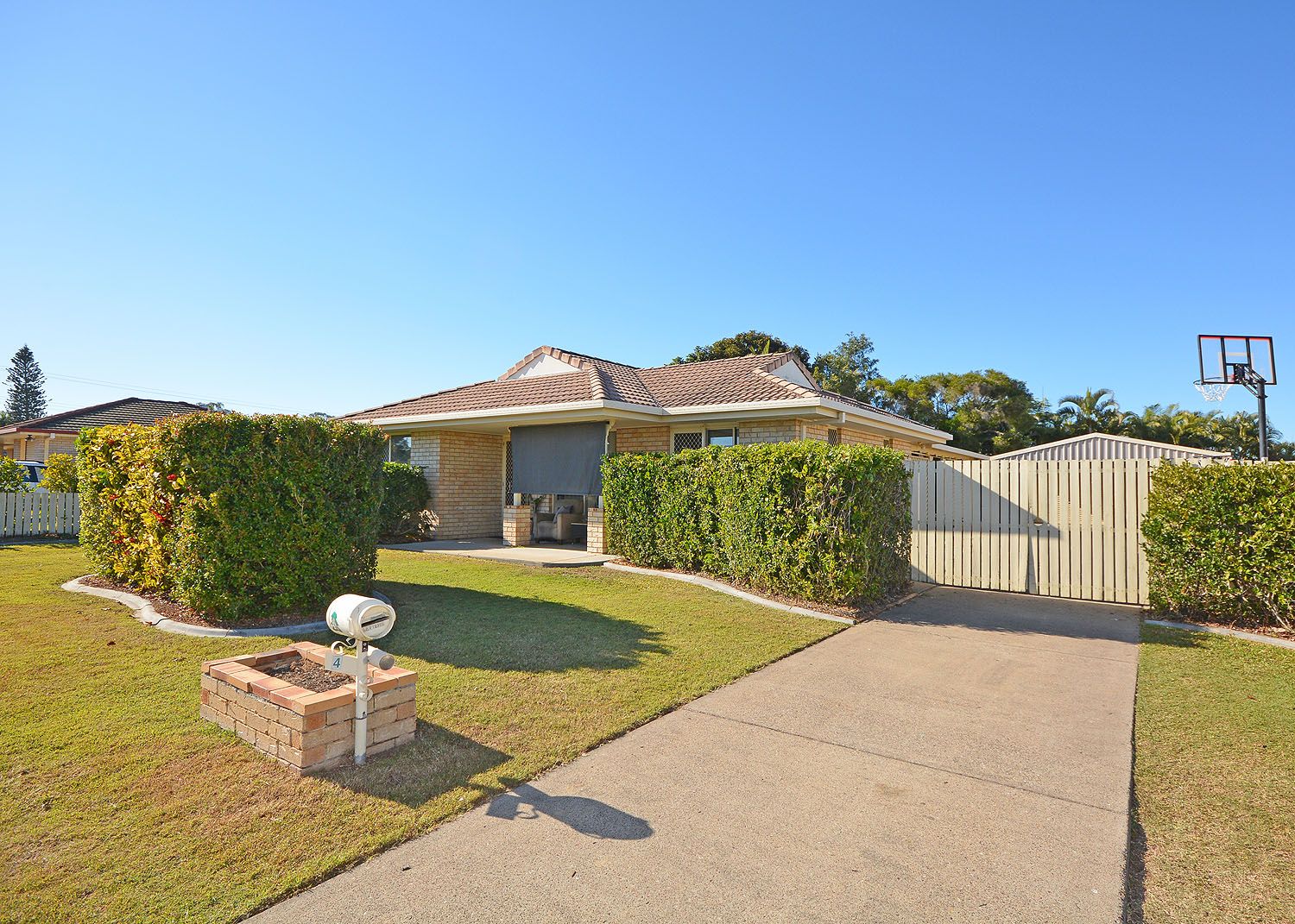 4 Archer Drive, Point Vernon, QLD 4655