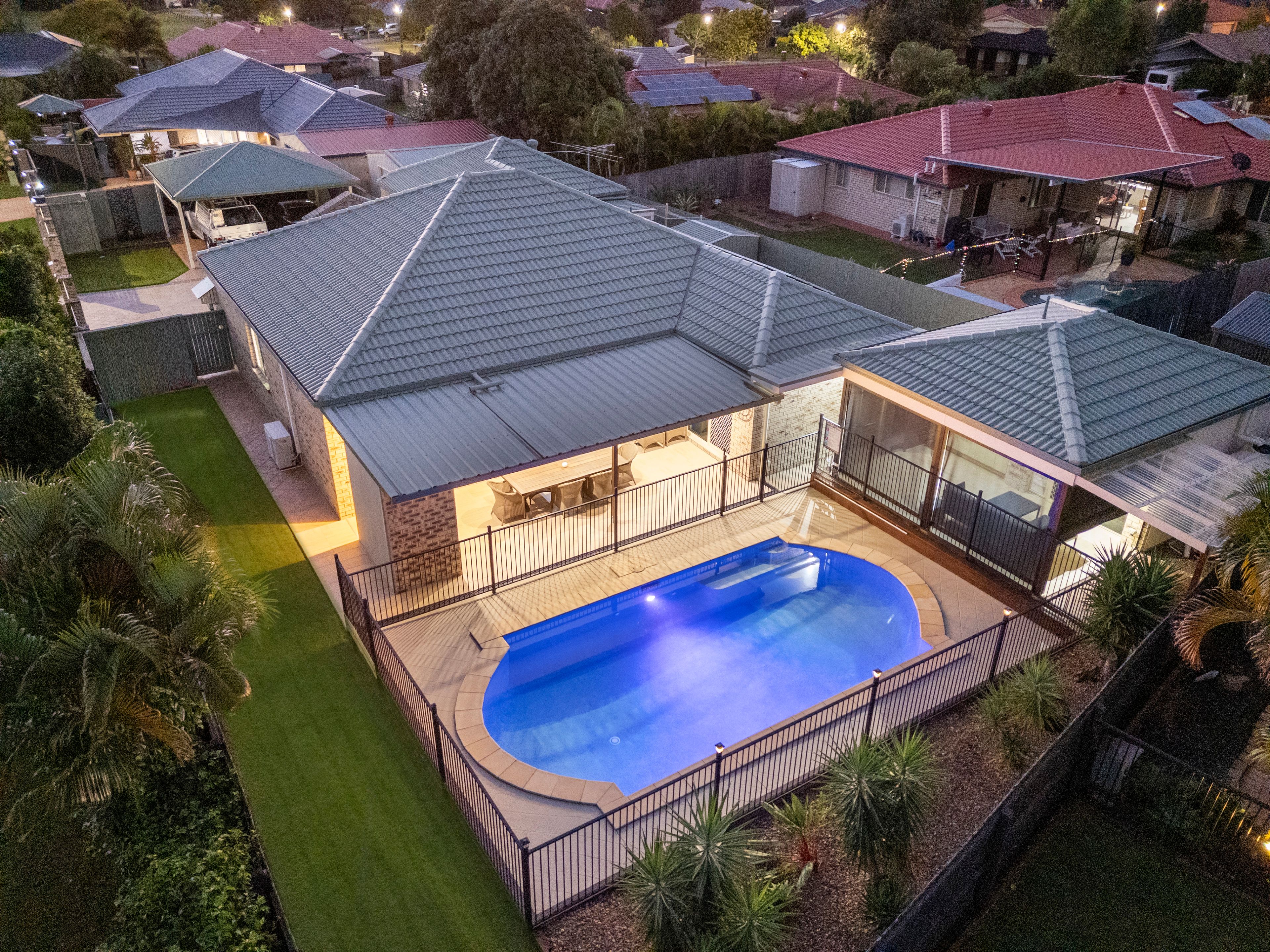 9 Kondalilla Close, Parkinson, QLD 4115