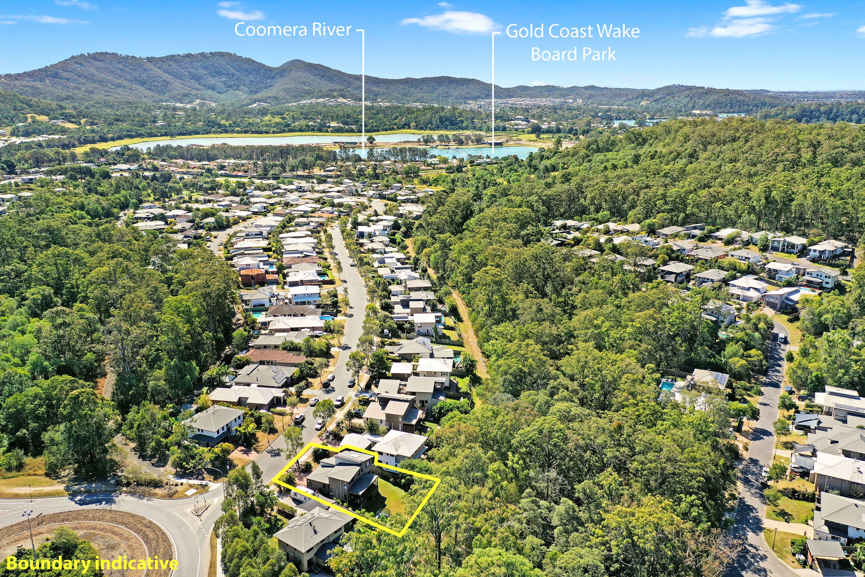70 Cobb and Co Drive, Oxenford, QLD 4210