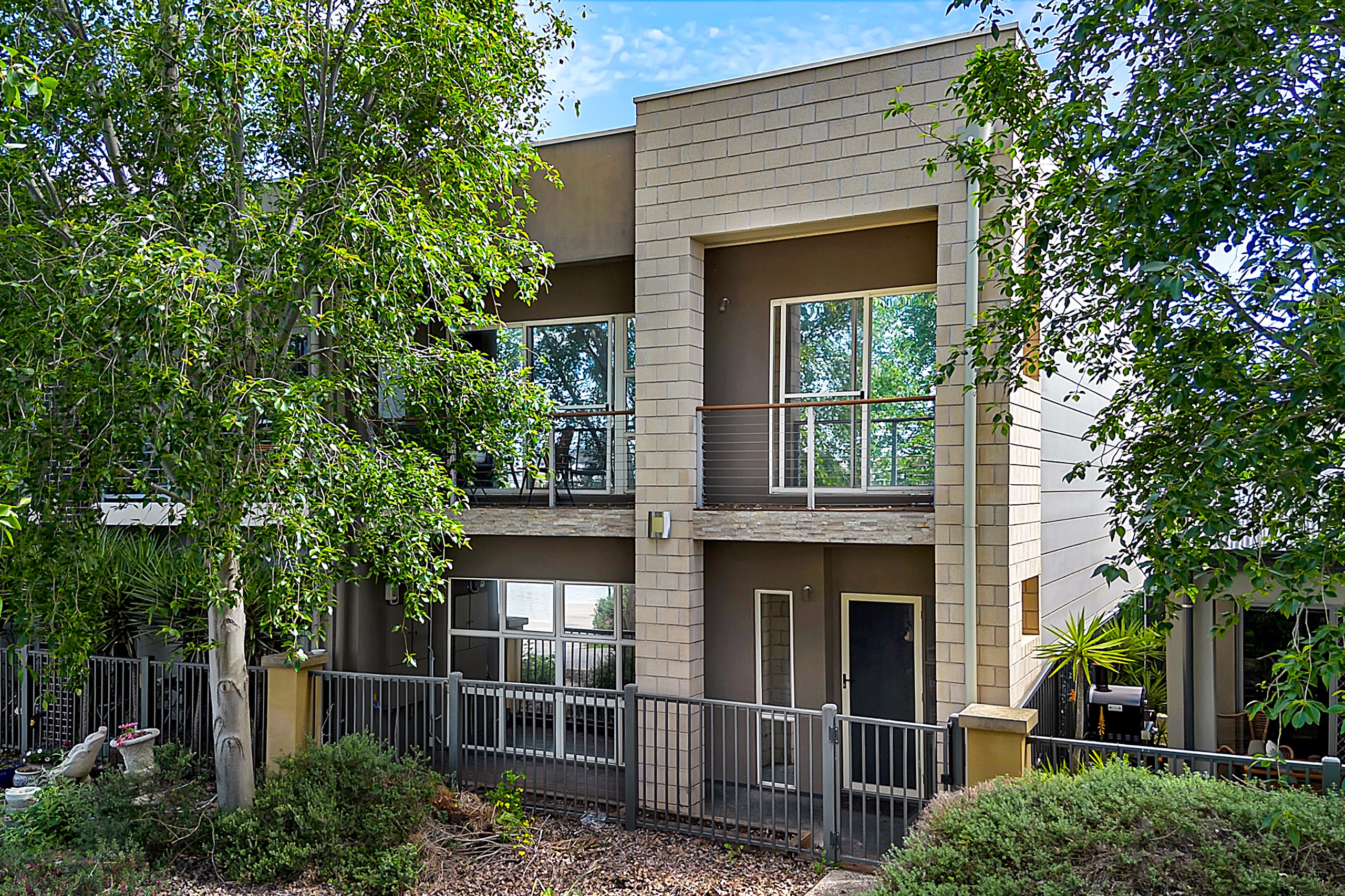 4 Chianti Lane, Mawson Lakes, SA 5095