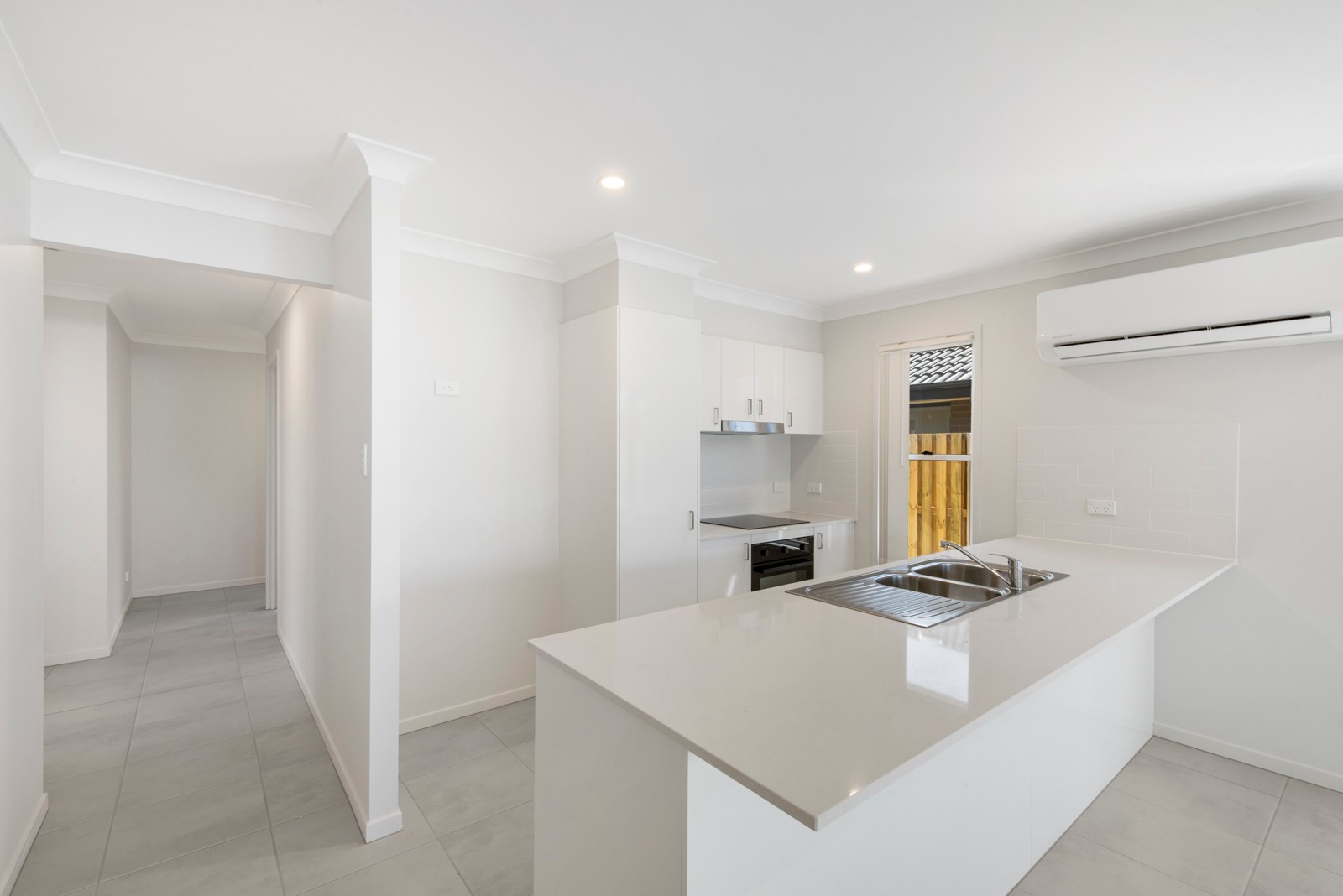 48 Barnyard Drive, Park Ridge, QLD 4125