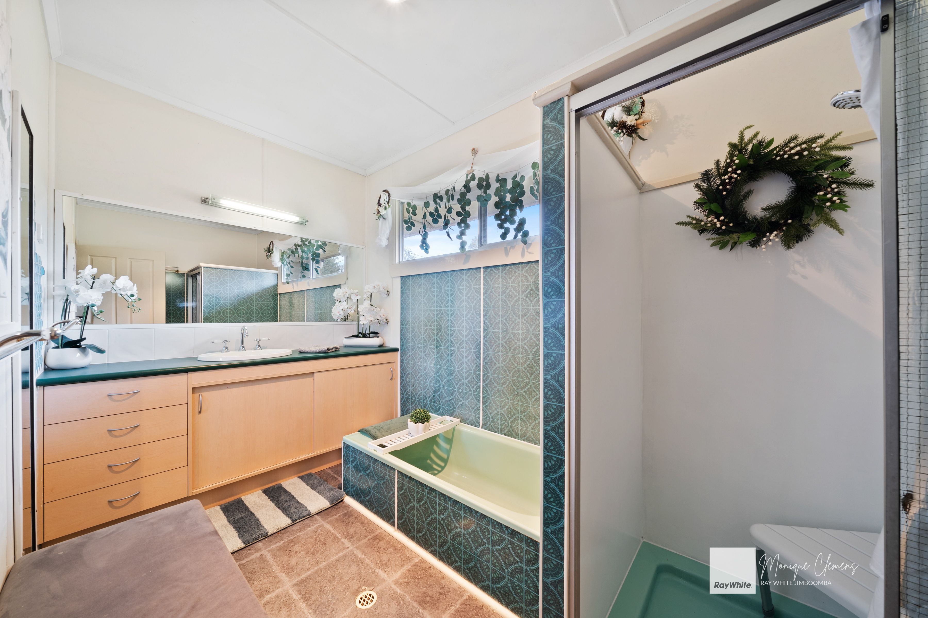 1721-1727 Waterford - Tamborine Road — photo 11 of 30