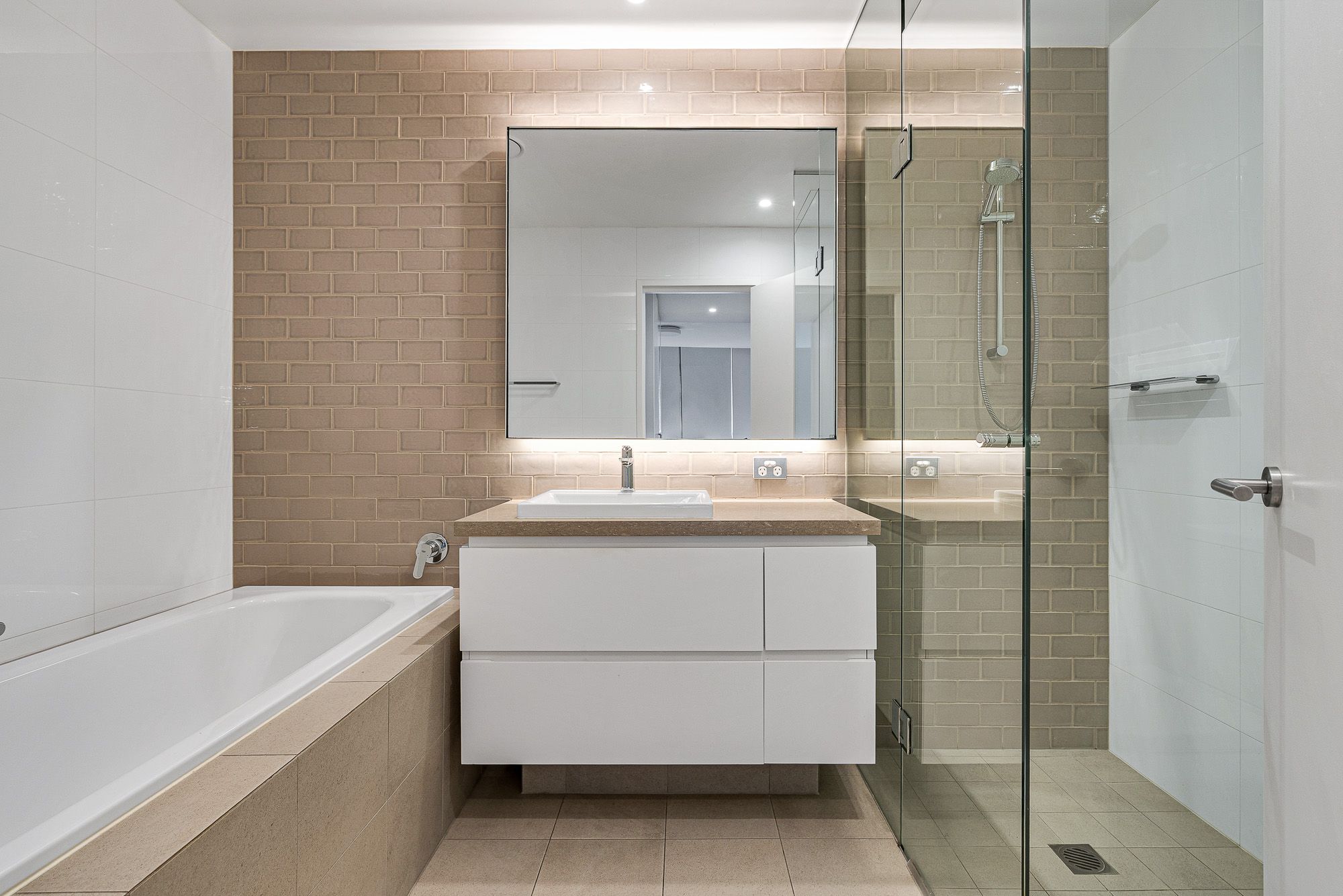 7109/2 Cullen Close — photo 7 of 10